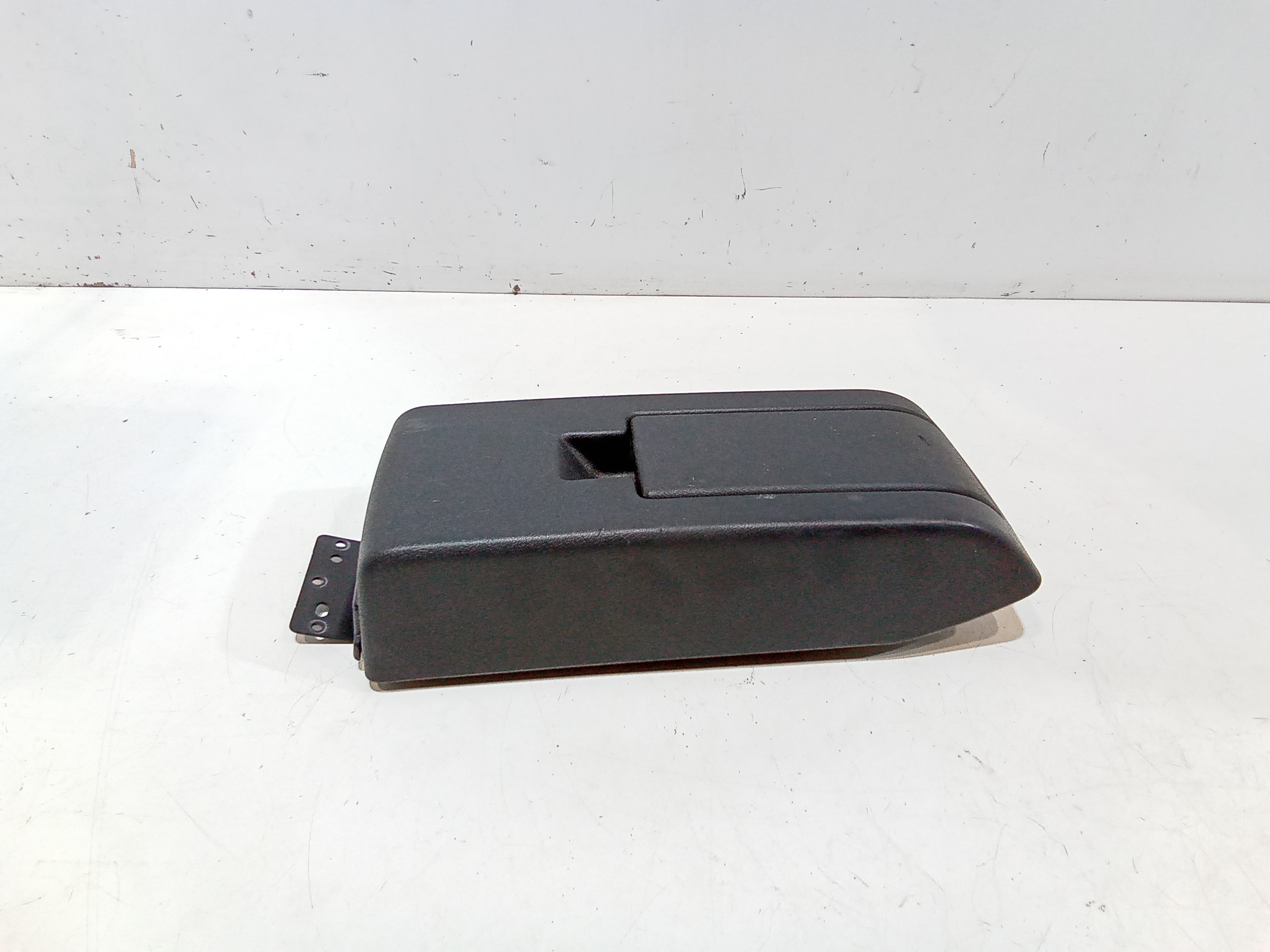 Appoggiabraccio Sedile Ant. Consolle Centr. K1EE201DVAB Usato