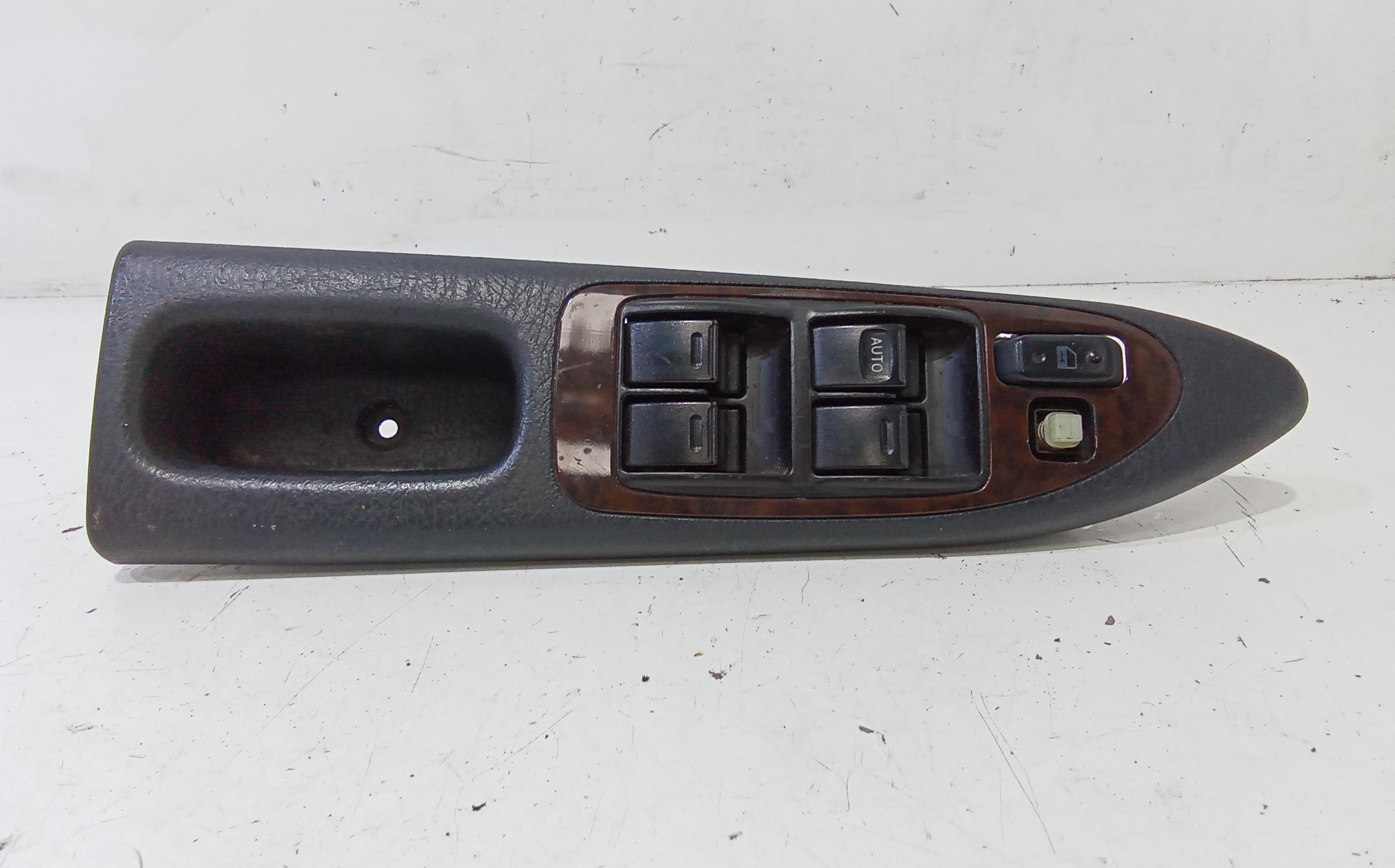 Interruttore Alzacristalli Porta Ant. Sinistro Usato