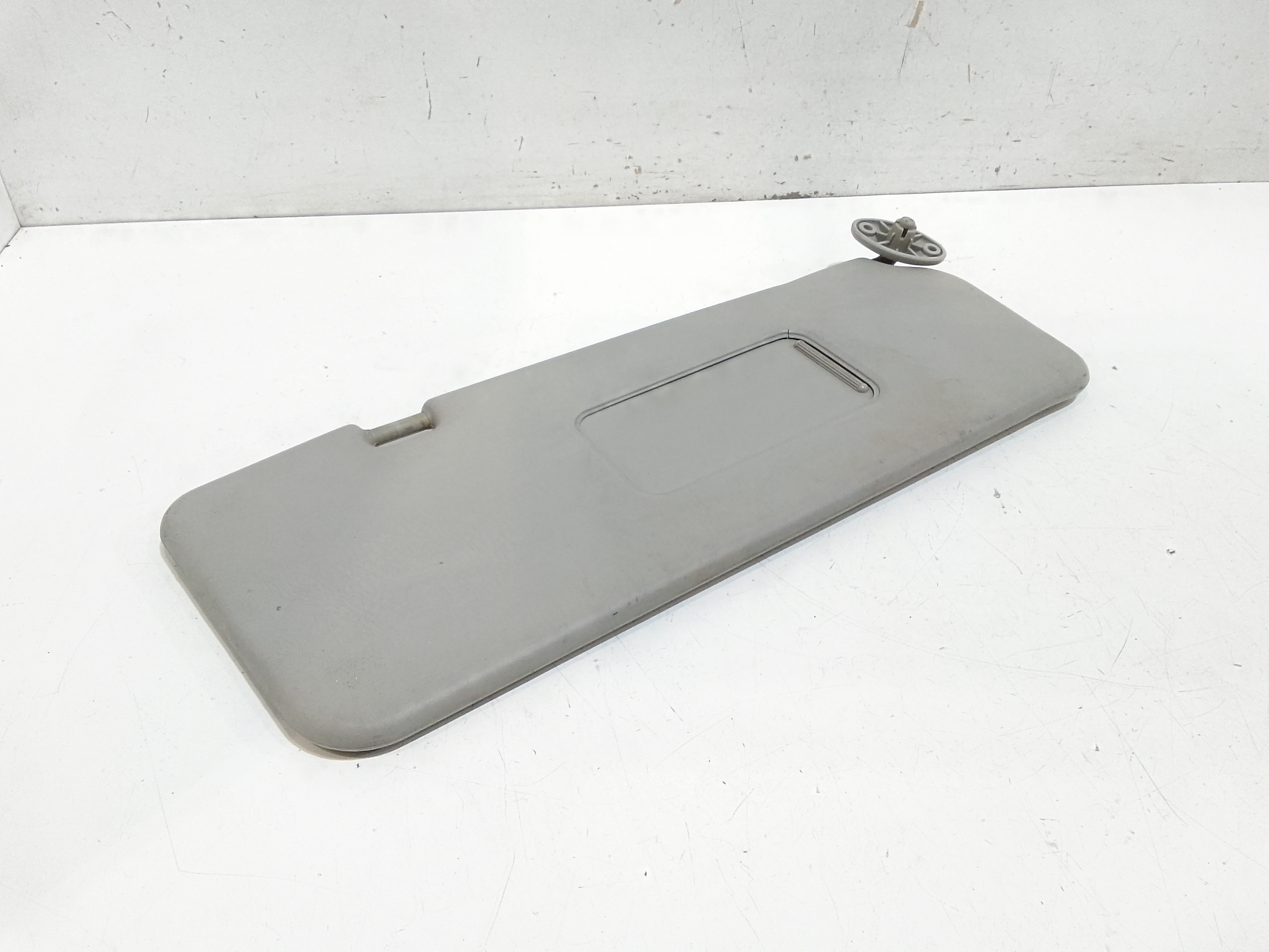 Aletta Parasole Parabrezza Destro 9209912 Usato