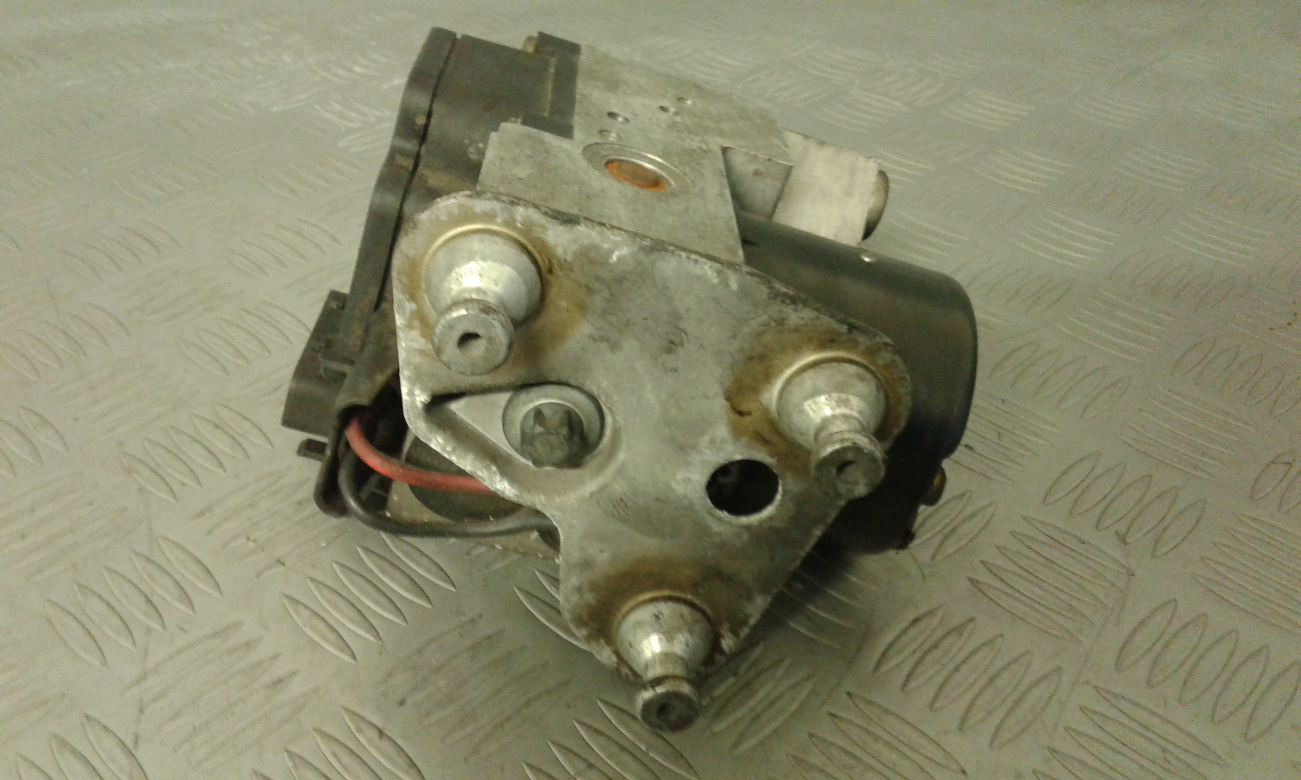 Pompa Abs A0034314212 Usato