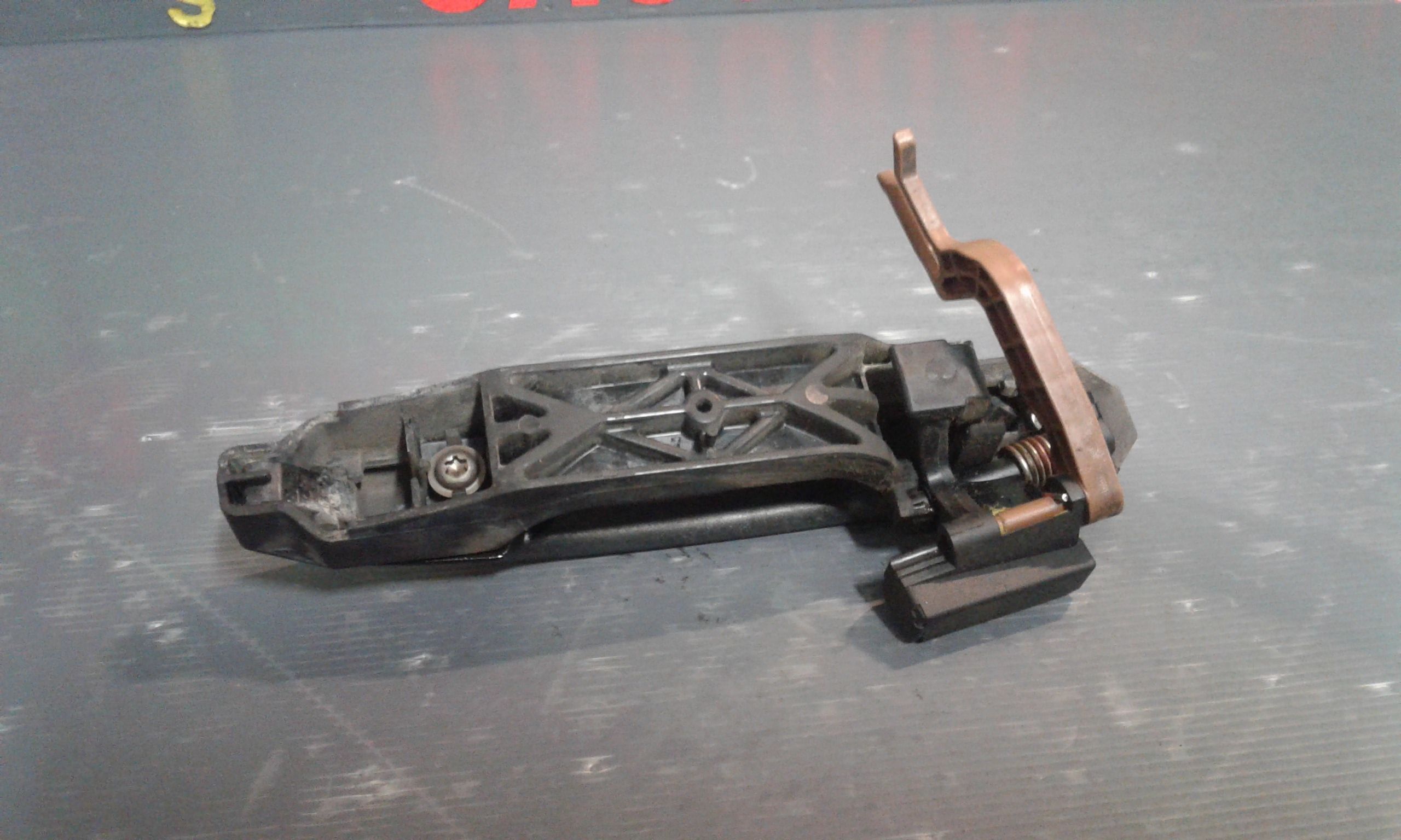 Maniglia Porta Post. Sinistro 69211B1010S8 Usato