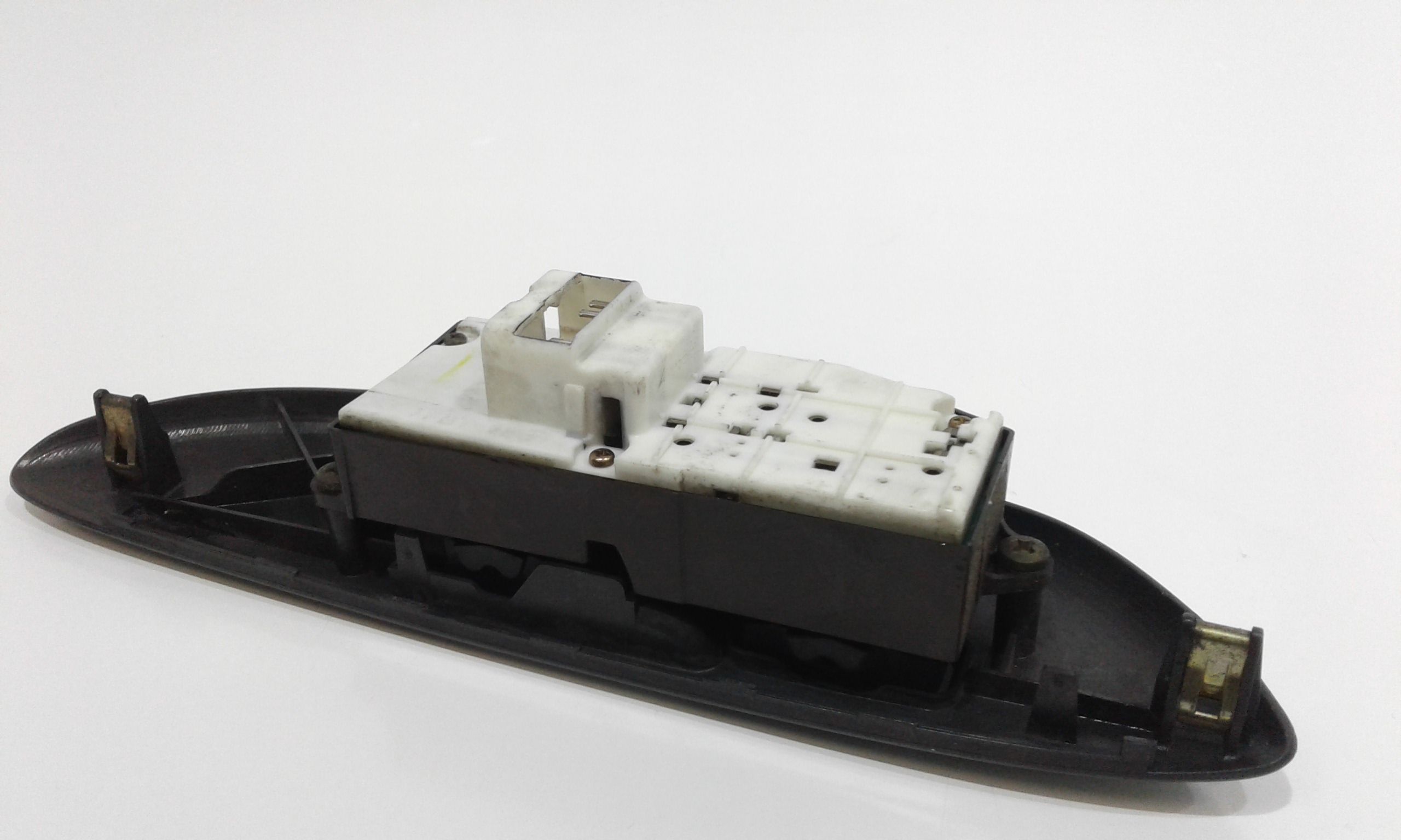 Interruttore Alzacristalli Porta Ant. Sinistro 8482010100 Usato