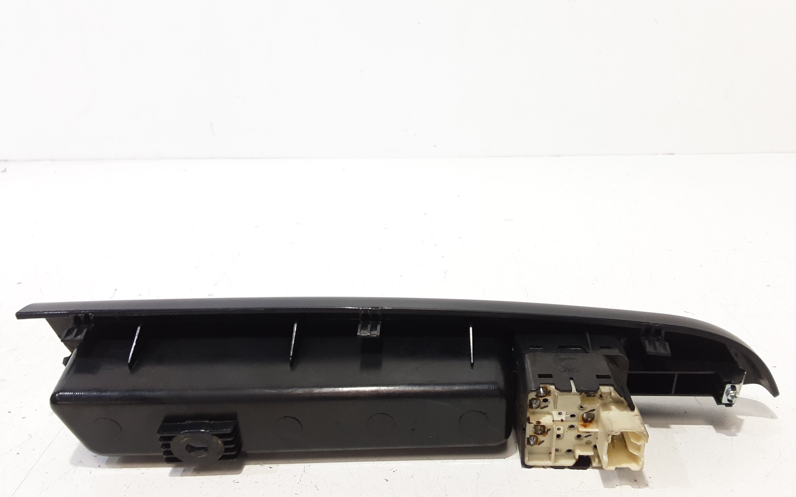 Interruttore Alzacristalli Porta Ant. Sinistro 96602501 Usato