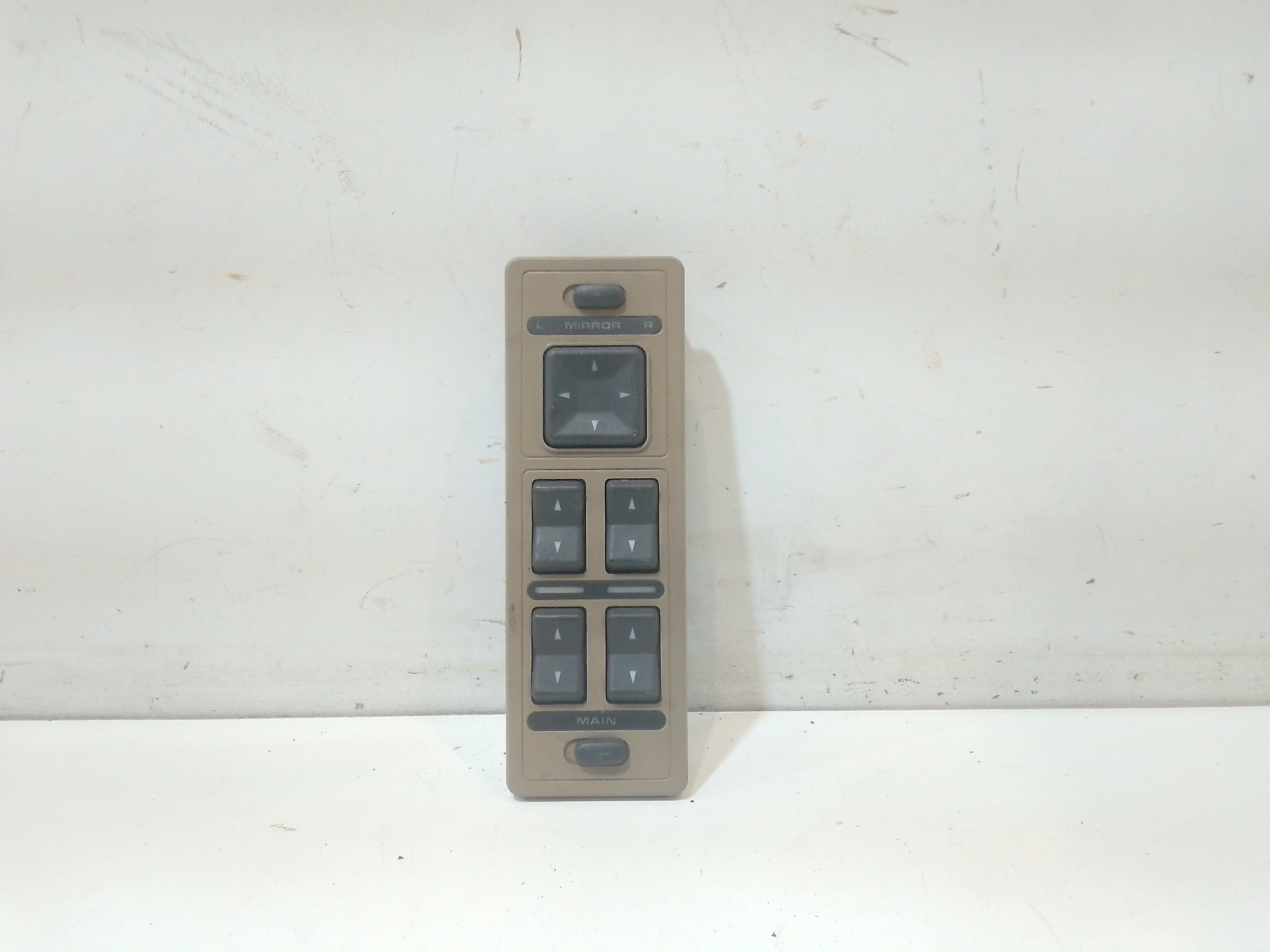 Interruttore Alzacristalli Porta Ant. Sinistro Usato