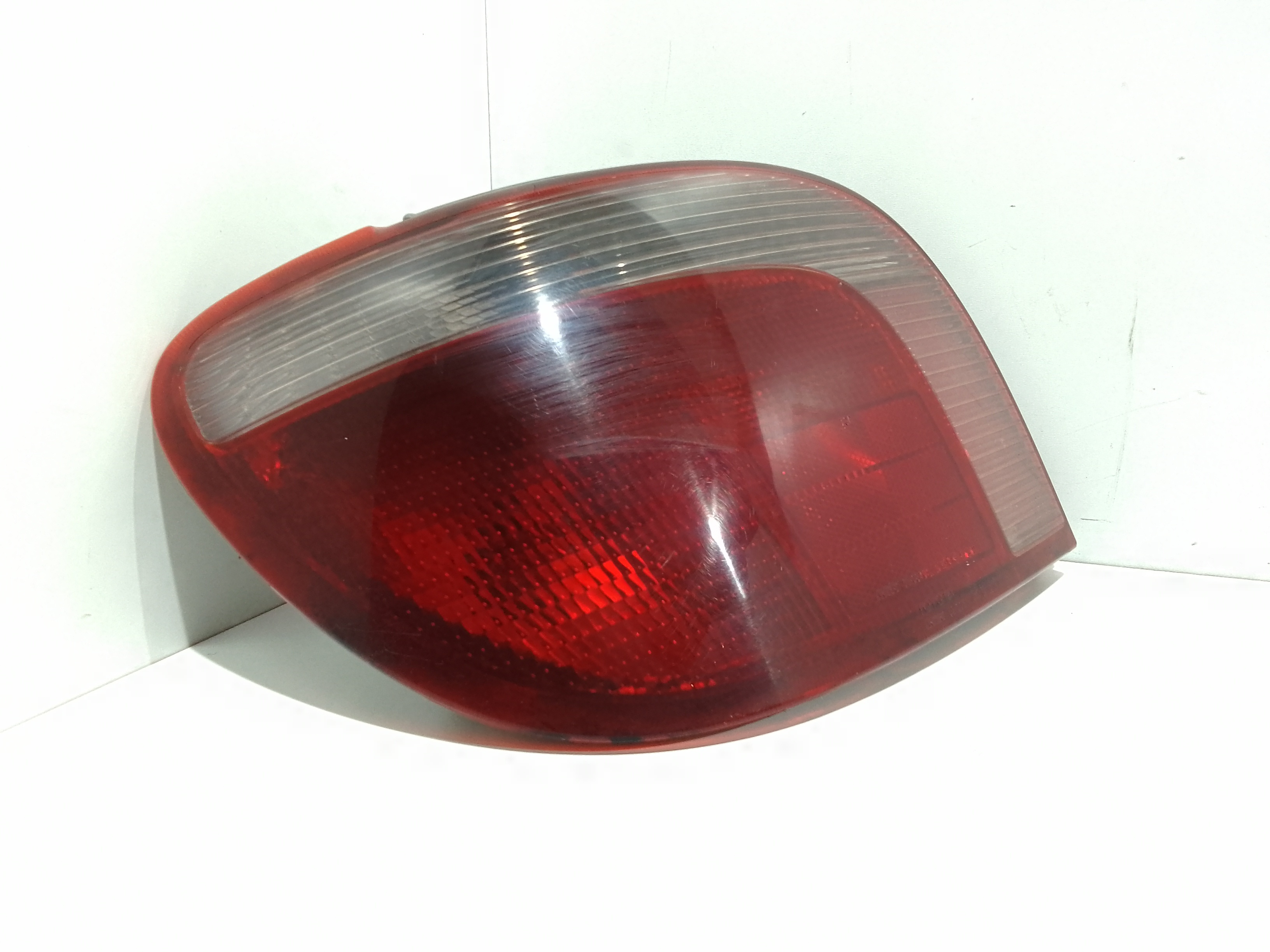 Fanale Post. Sinistro 815600D010 Usato