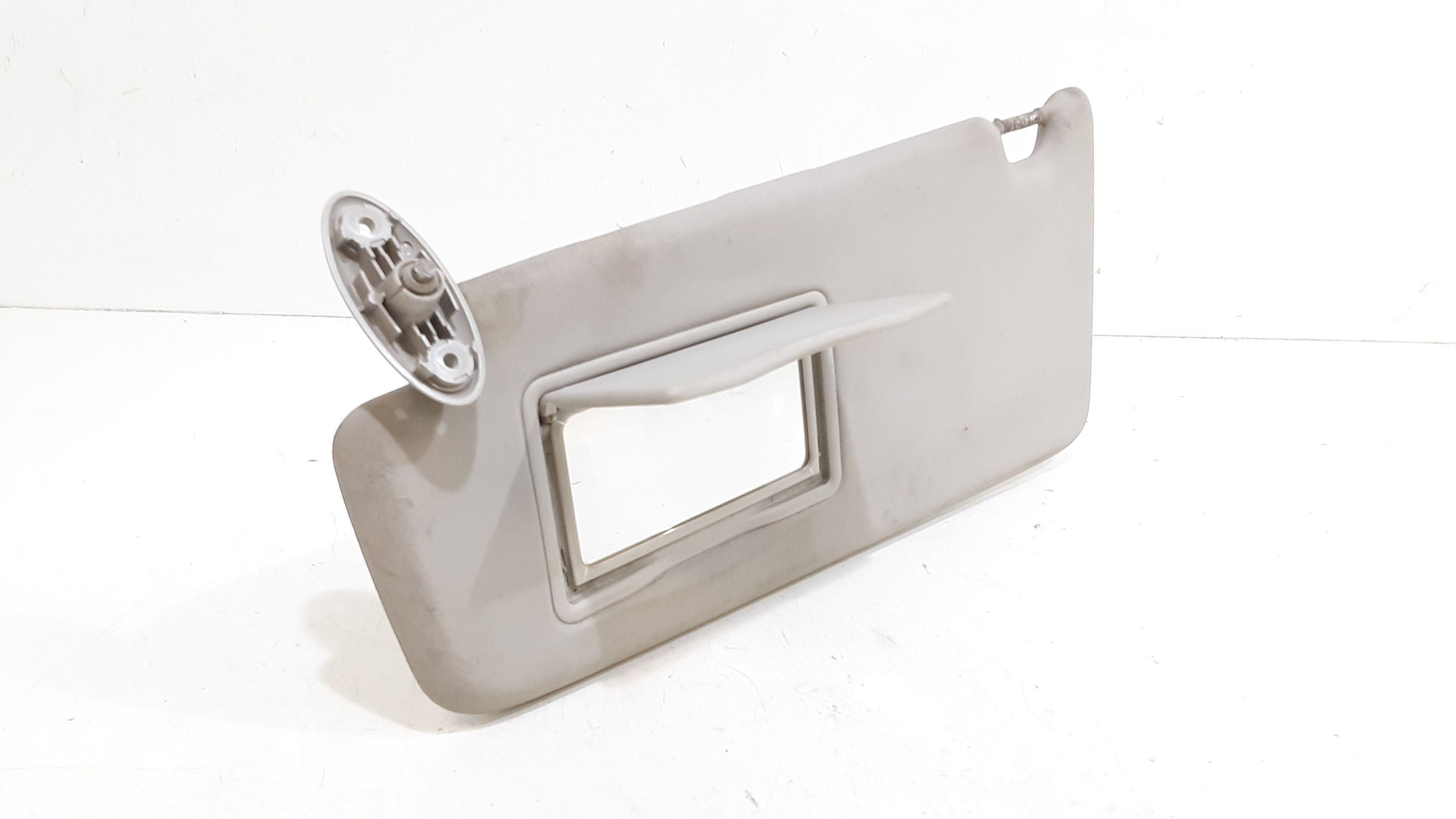 Aletta Parasole Parabrezza Sinistro 1599321 Usato