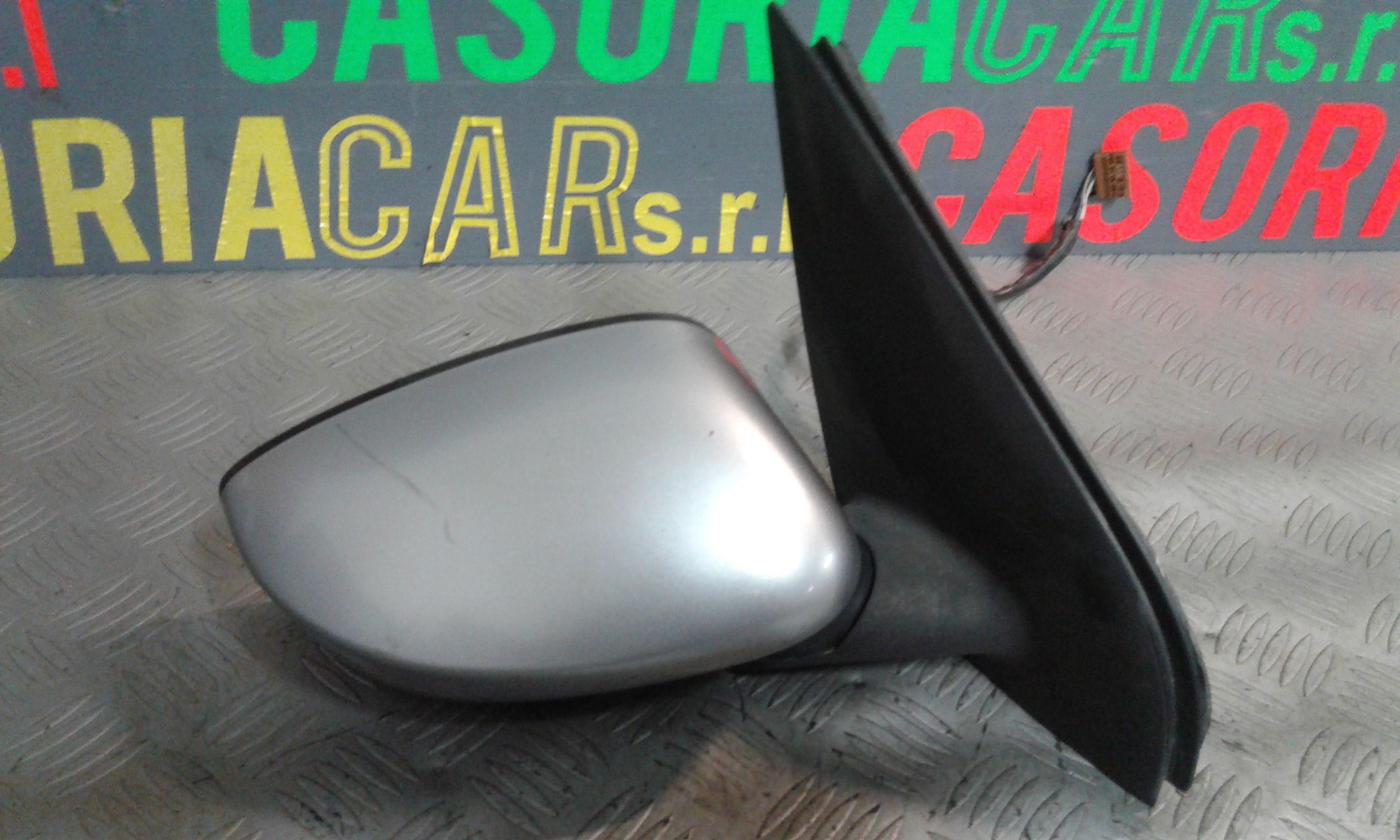 Retrovisore Est. Destro Usato