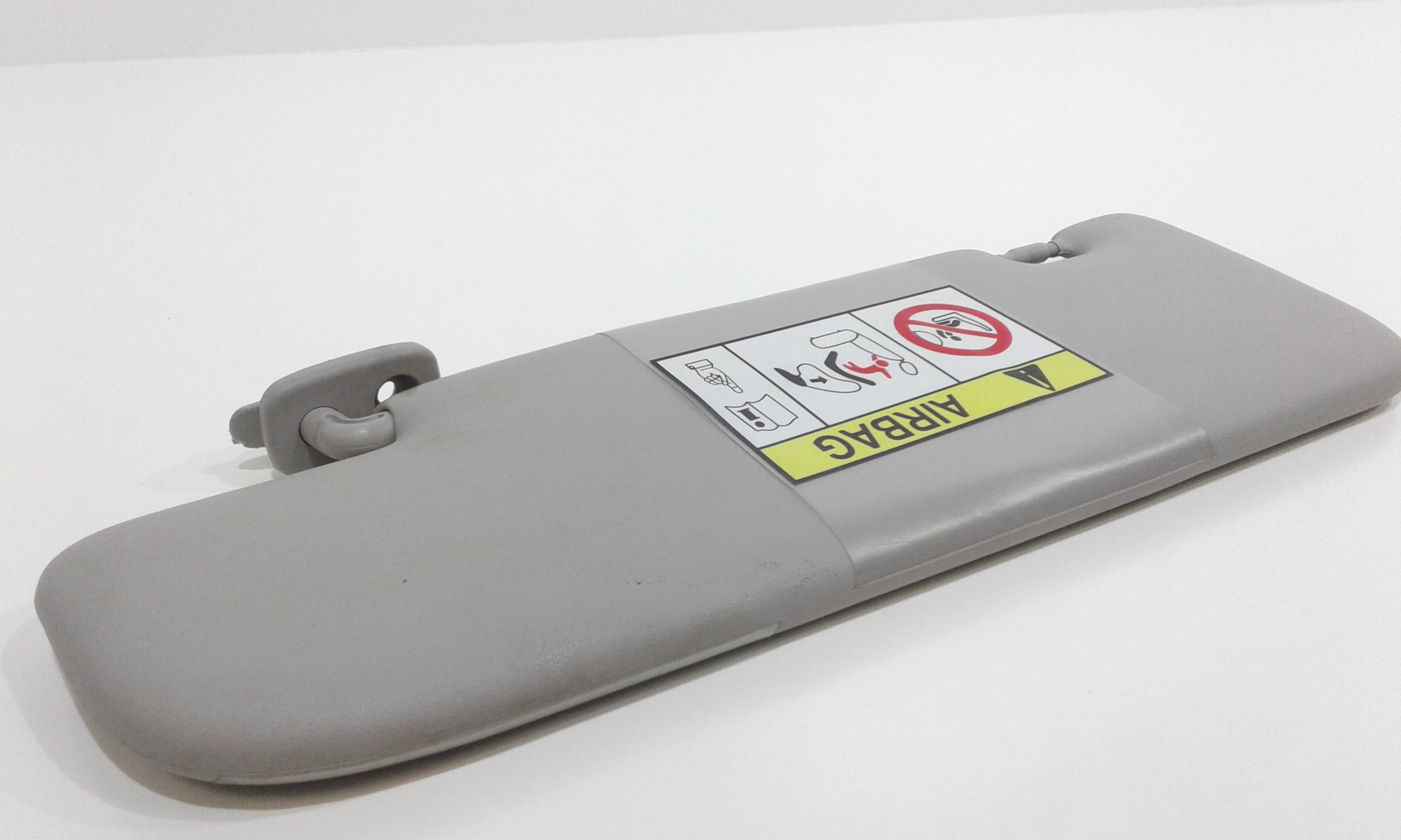 Aletta Parasole Parabrezza Destro 735660554 Usato