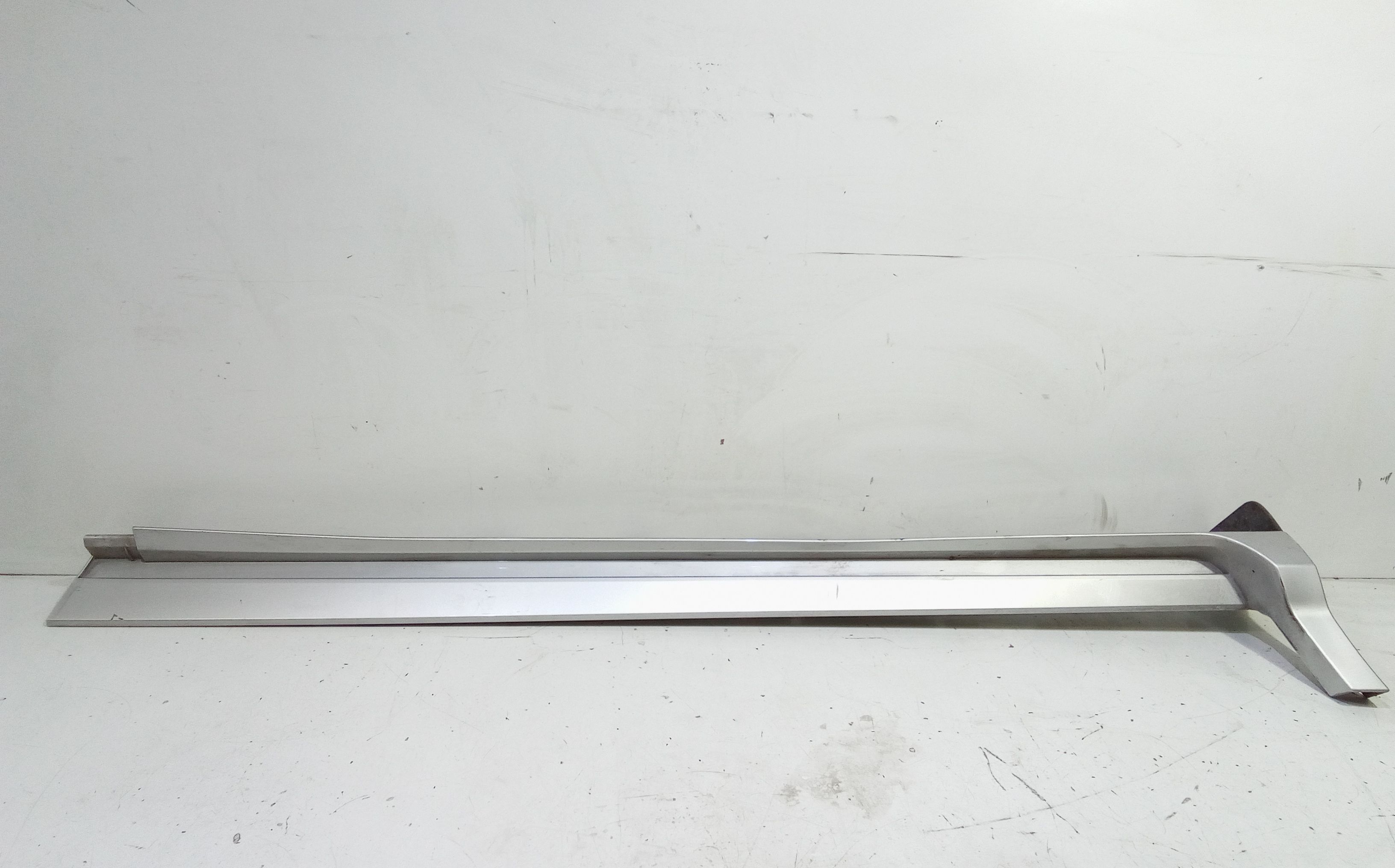 Modanatura Sottoporta Destro 1850370 Usato