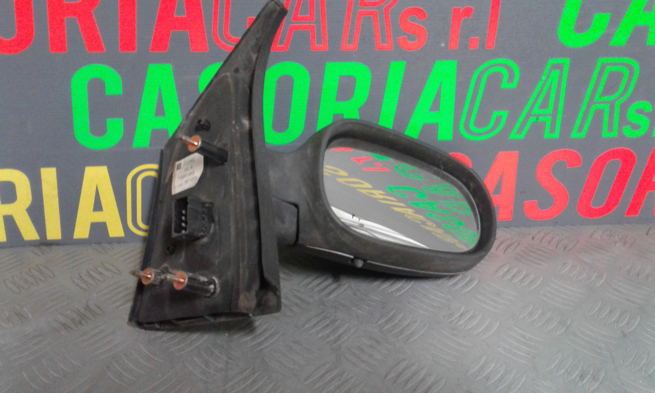 Retrovisore Est. Destro Usato