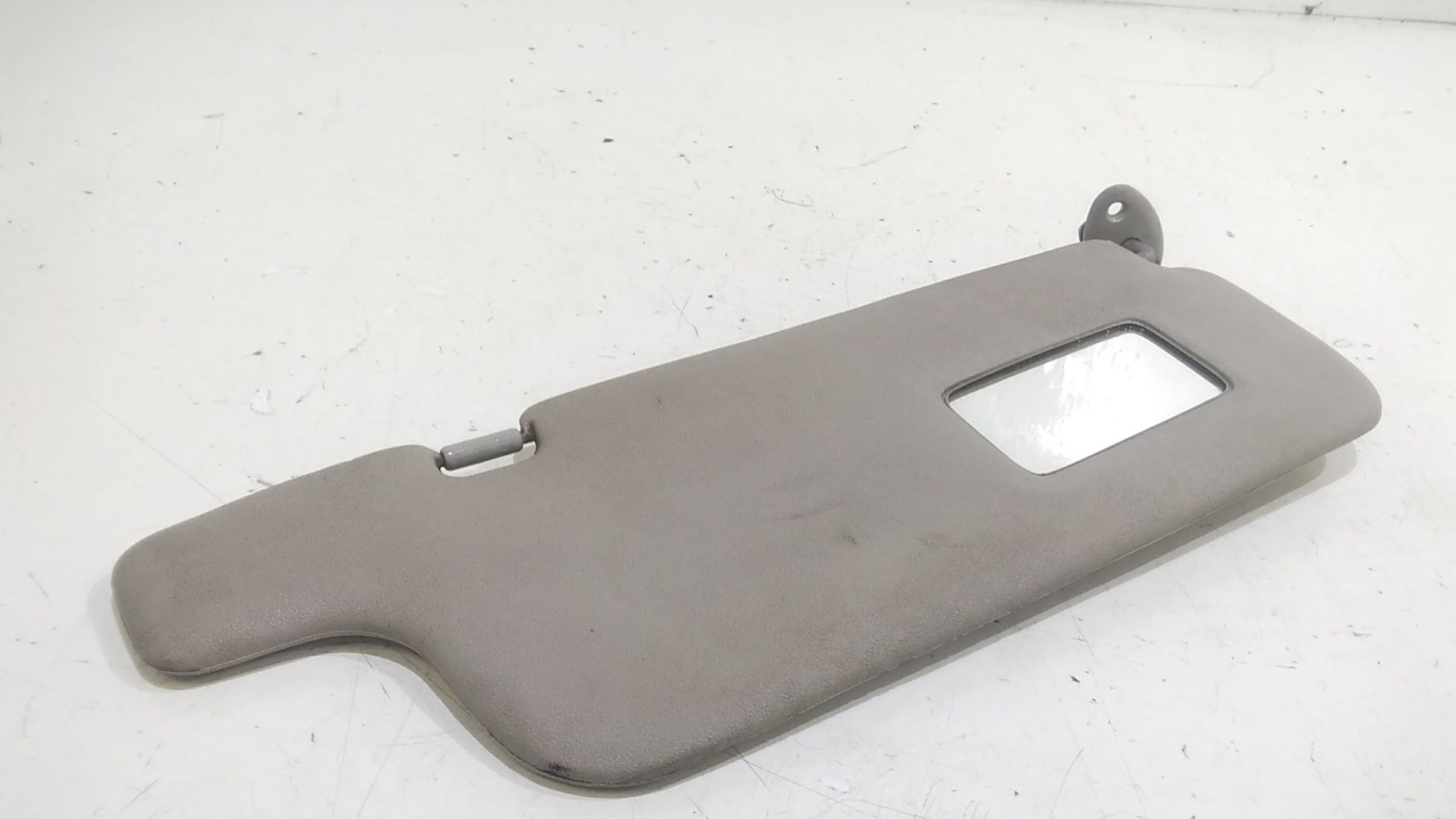 Aletta Parasole Parabrezza Destro 7431052041B0 Usato