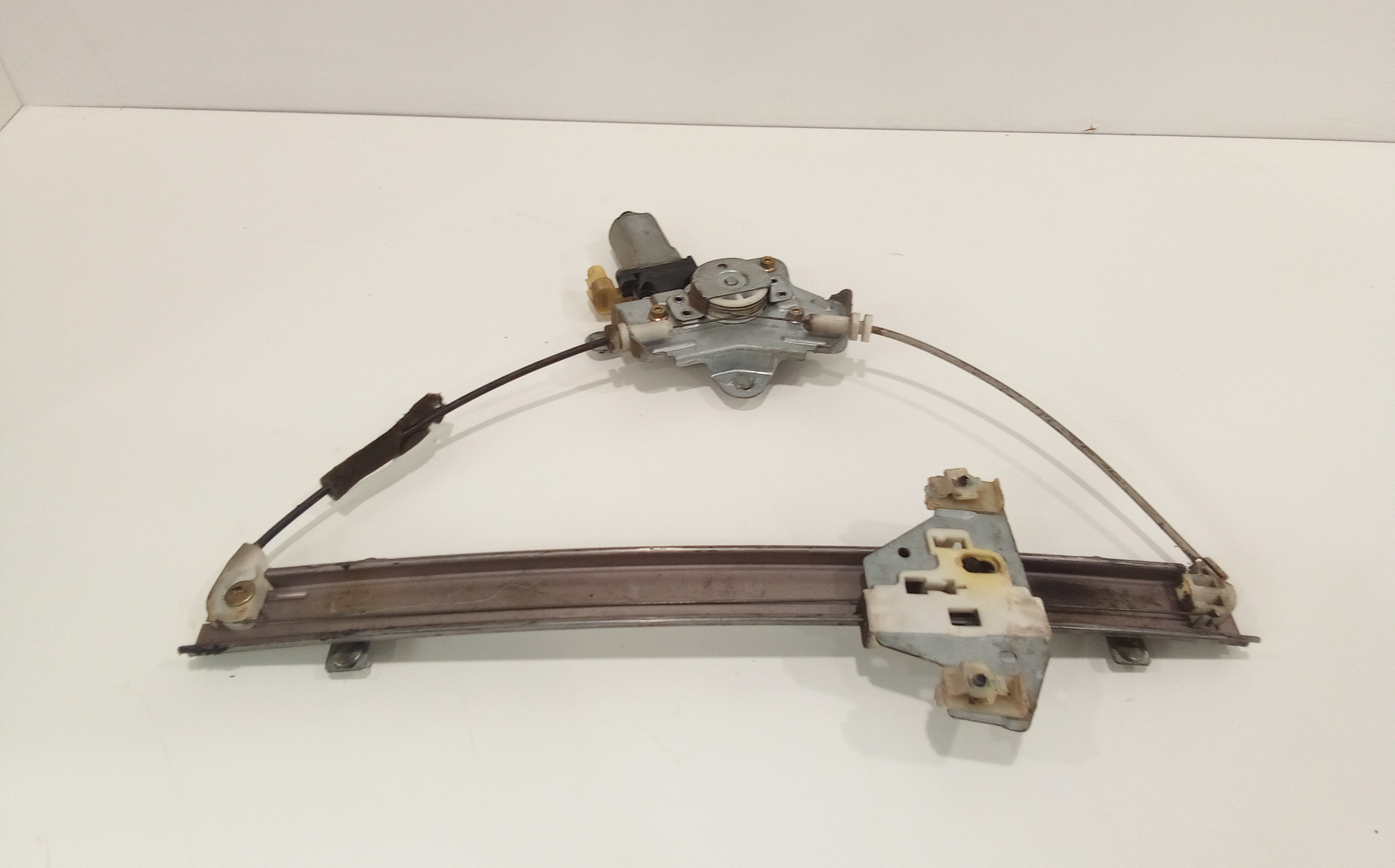 Alzacristallo Porta Ant. Destro 8240207000 Usato