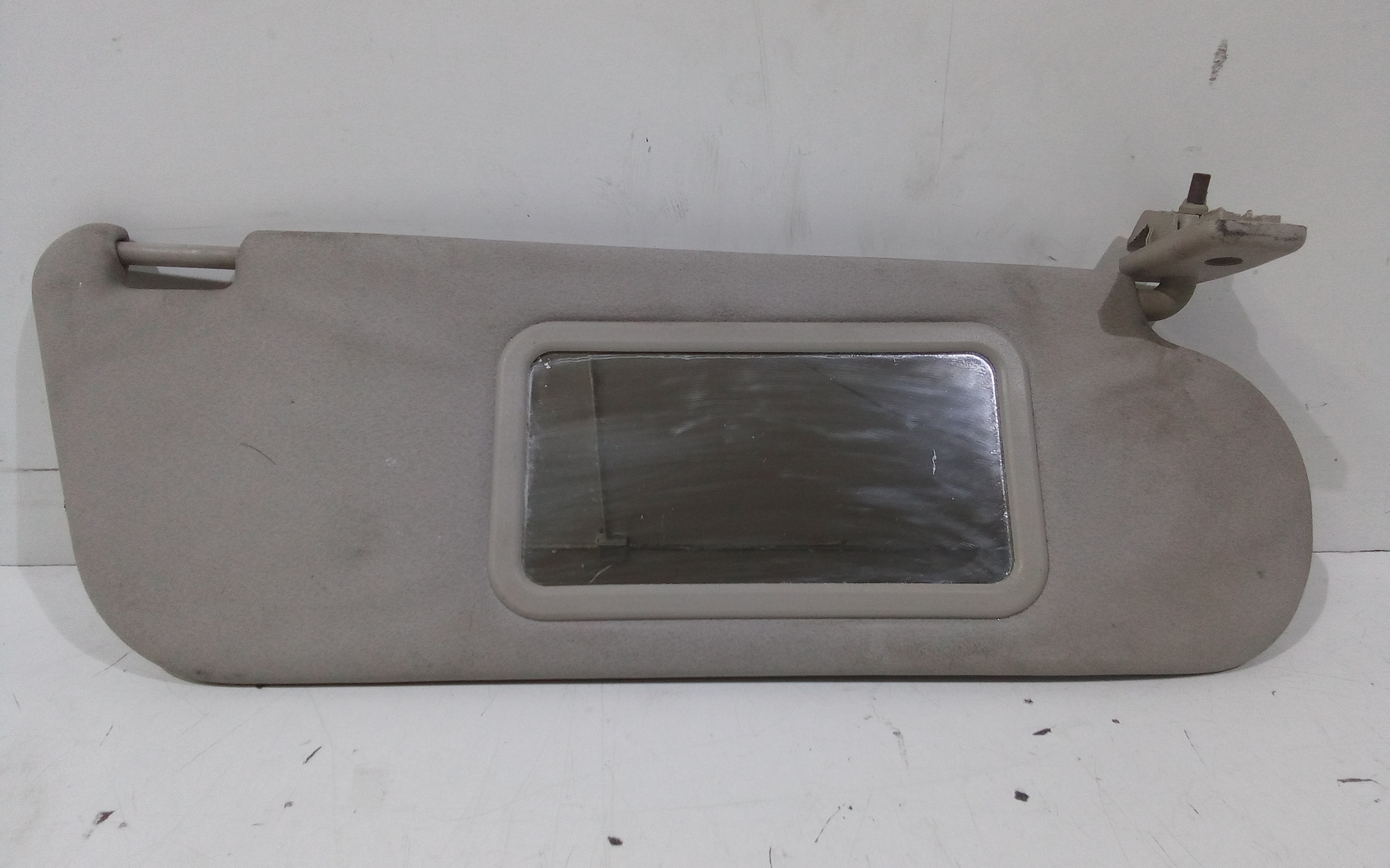 Aletta Parasole Parabrezza Destro 24454160 Usato