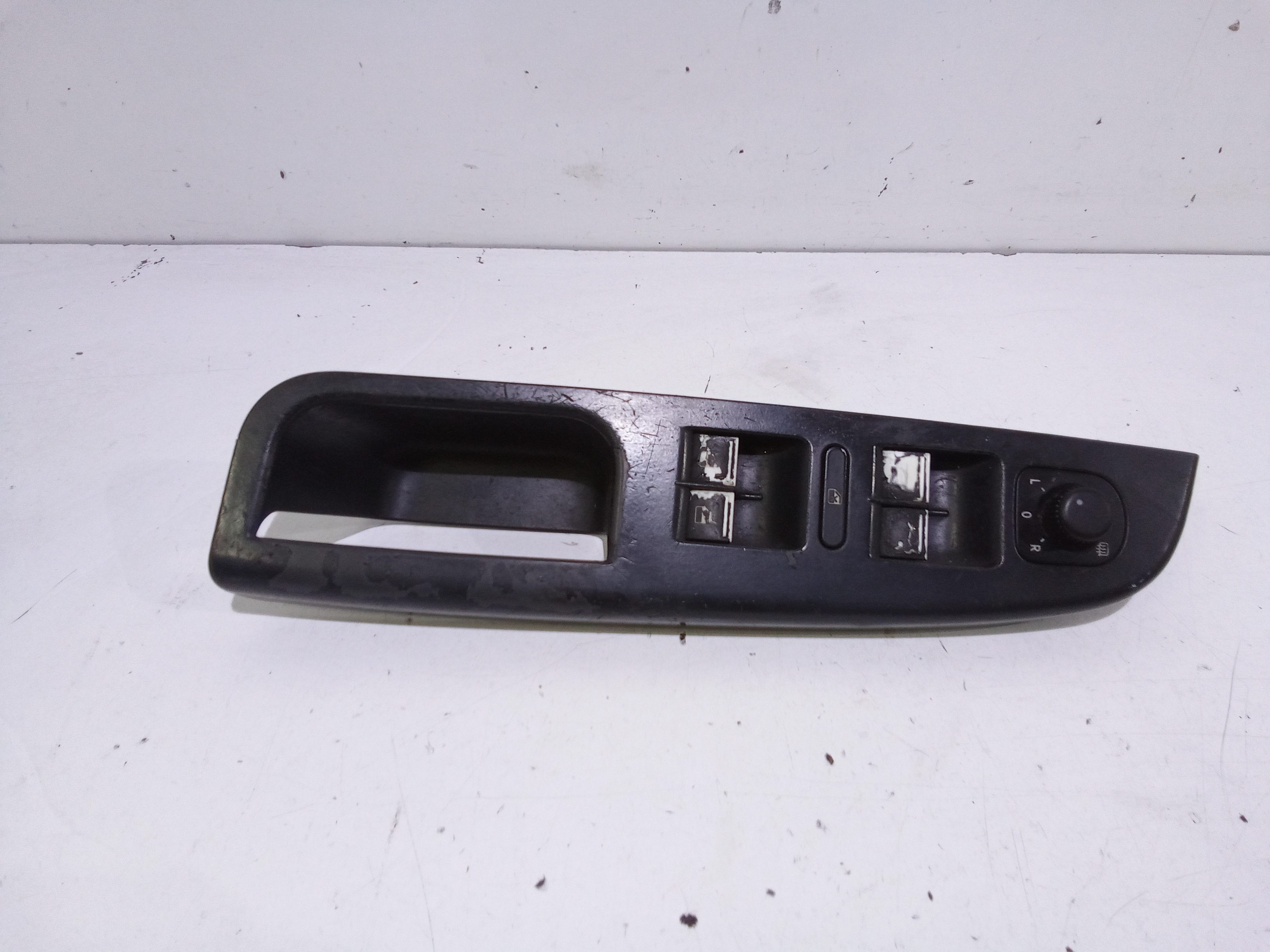 Interruttore Alzacristalli Porta Ant. Sinistro Usato