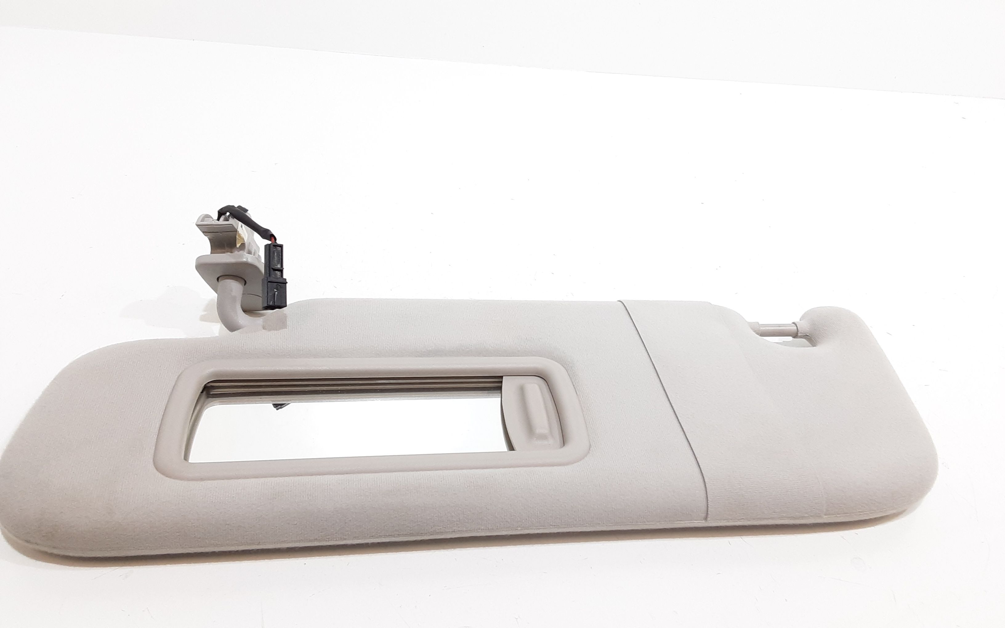 Aletta Parasole Parabrezza Sinistro 670047381 Usato