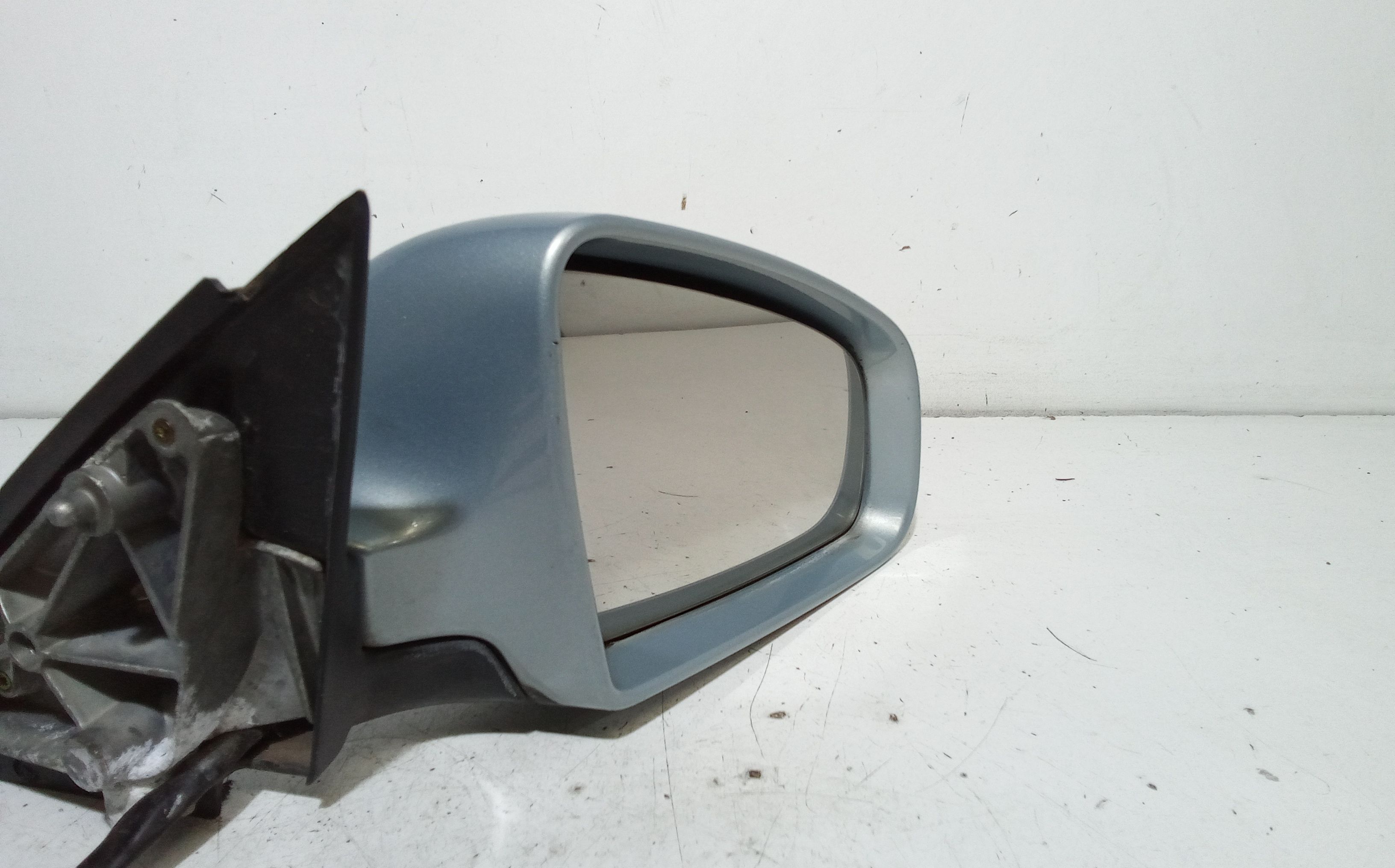 Retrovisore Est. Destro Usato