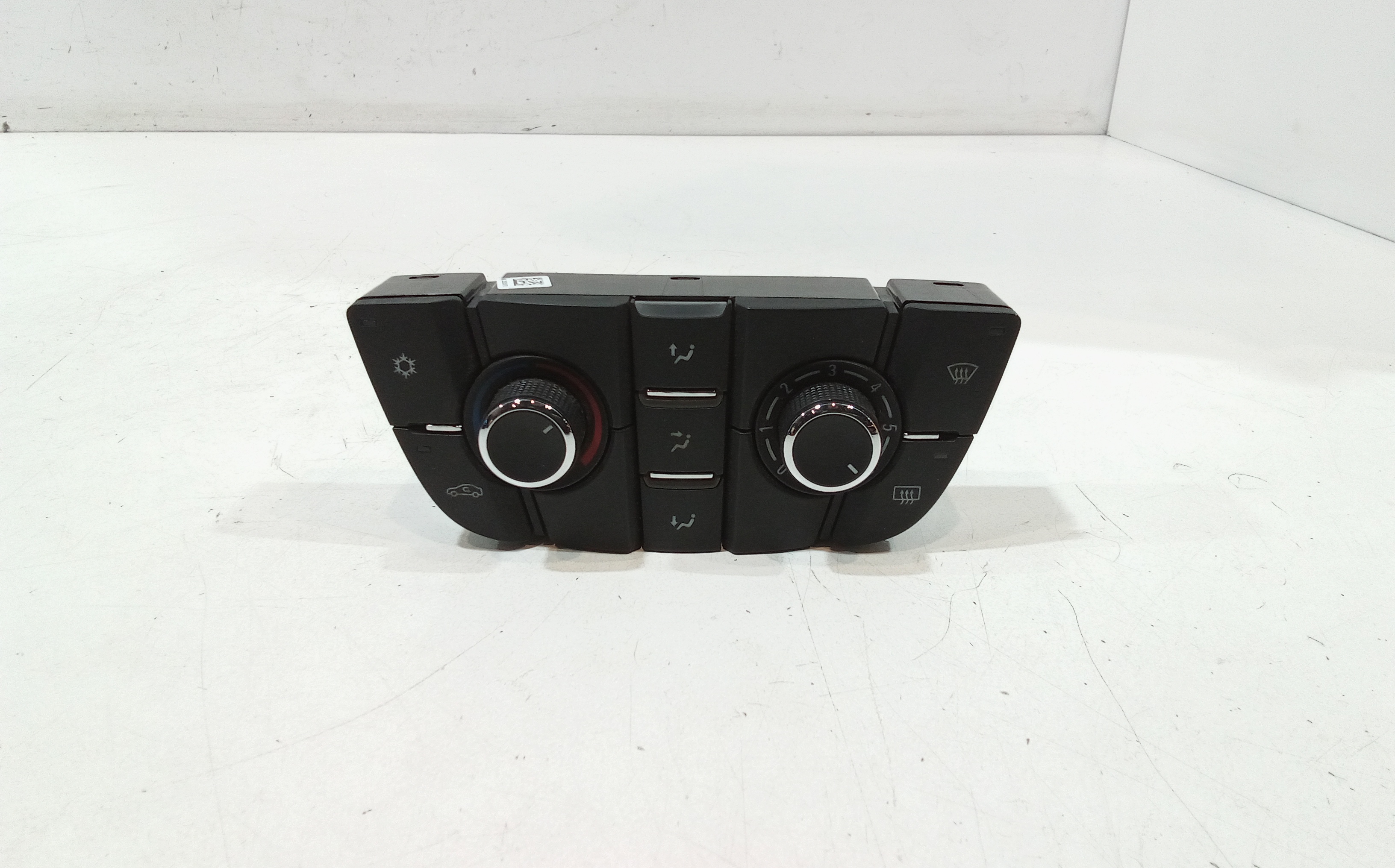 Blocco Comando Climatizzazione 13346098 Usato