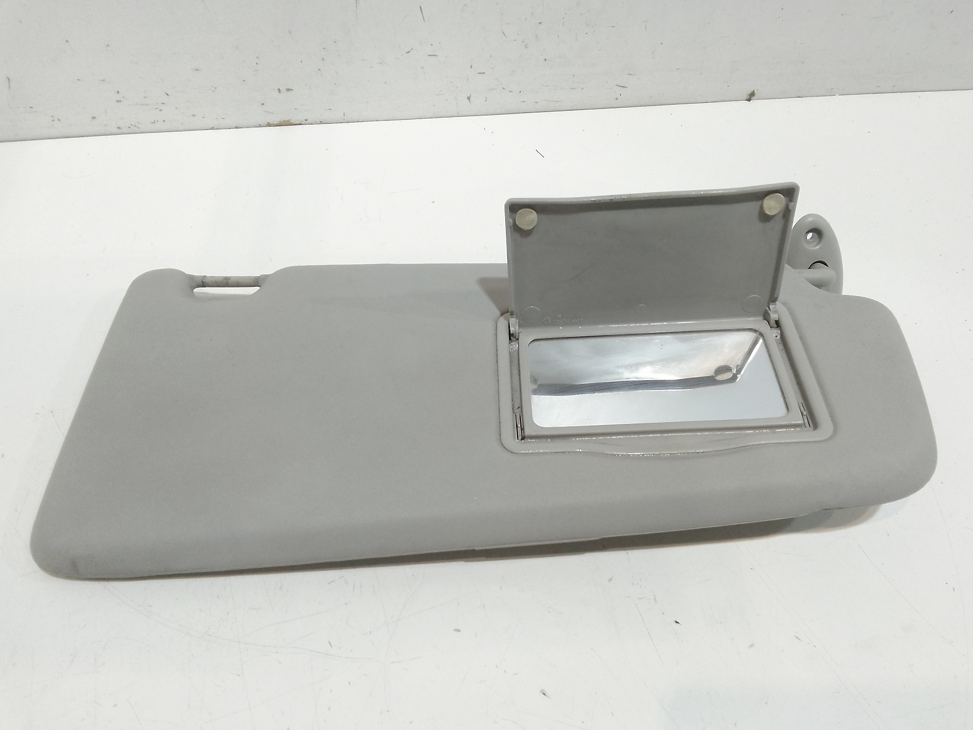 Aletta Parasole Parabrezza Destro 1880327 Usato