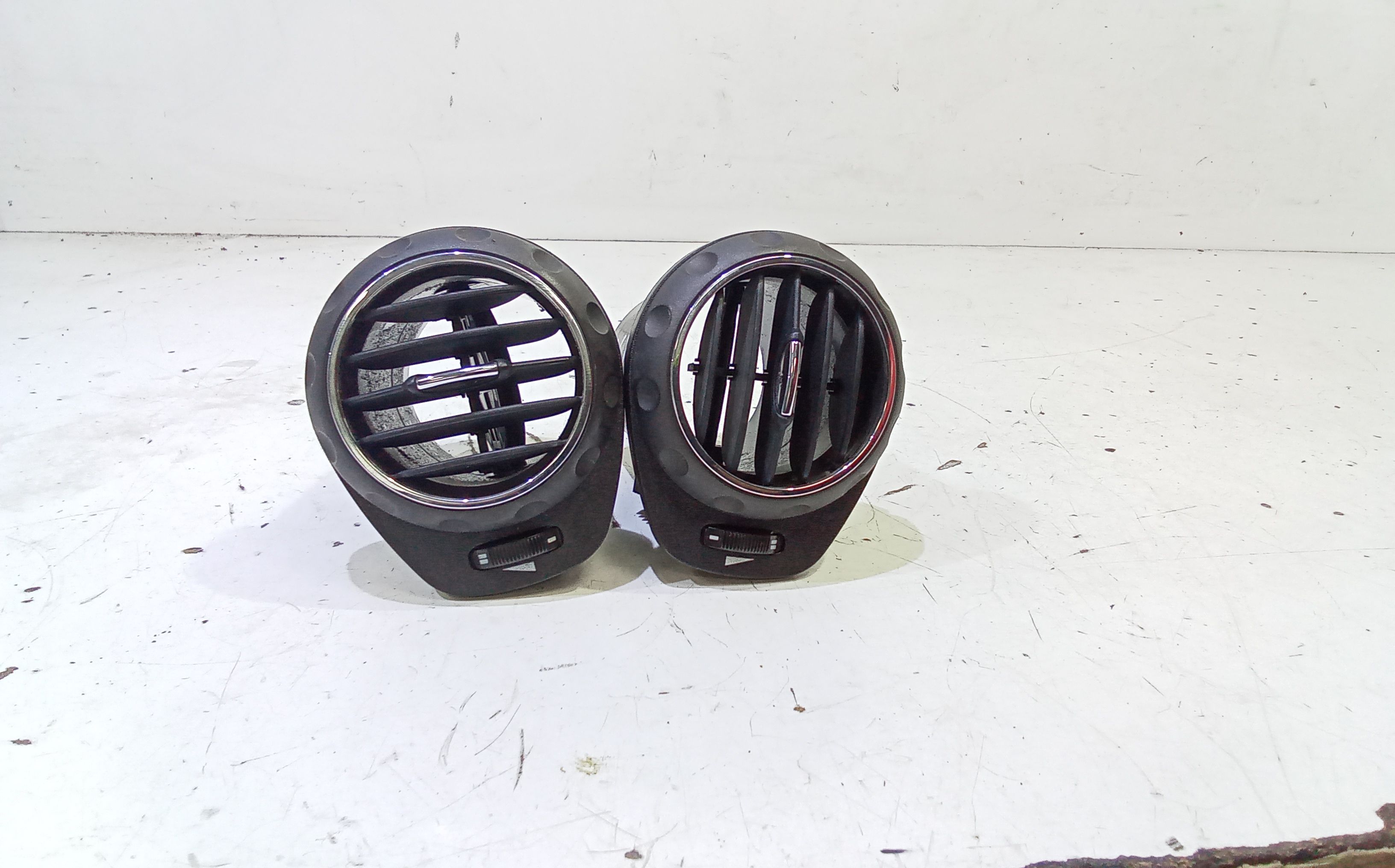 Condotto Aria Bocchette Centr. Sup. Cruscotto Usato