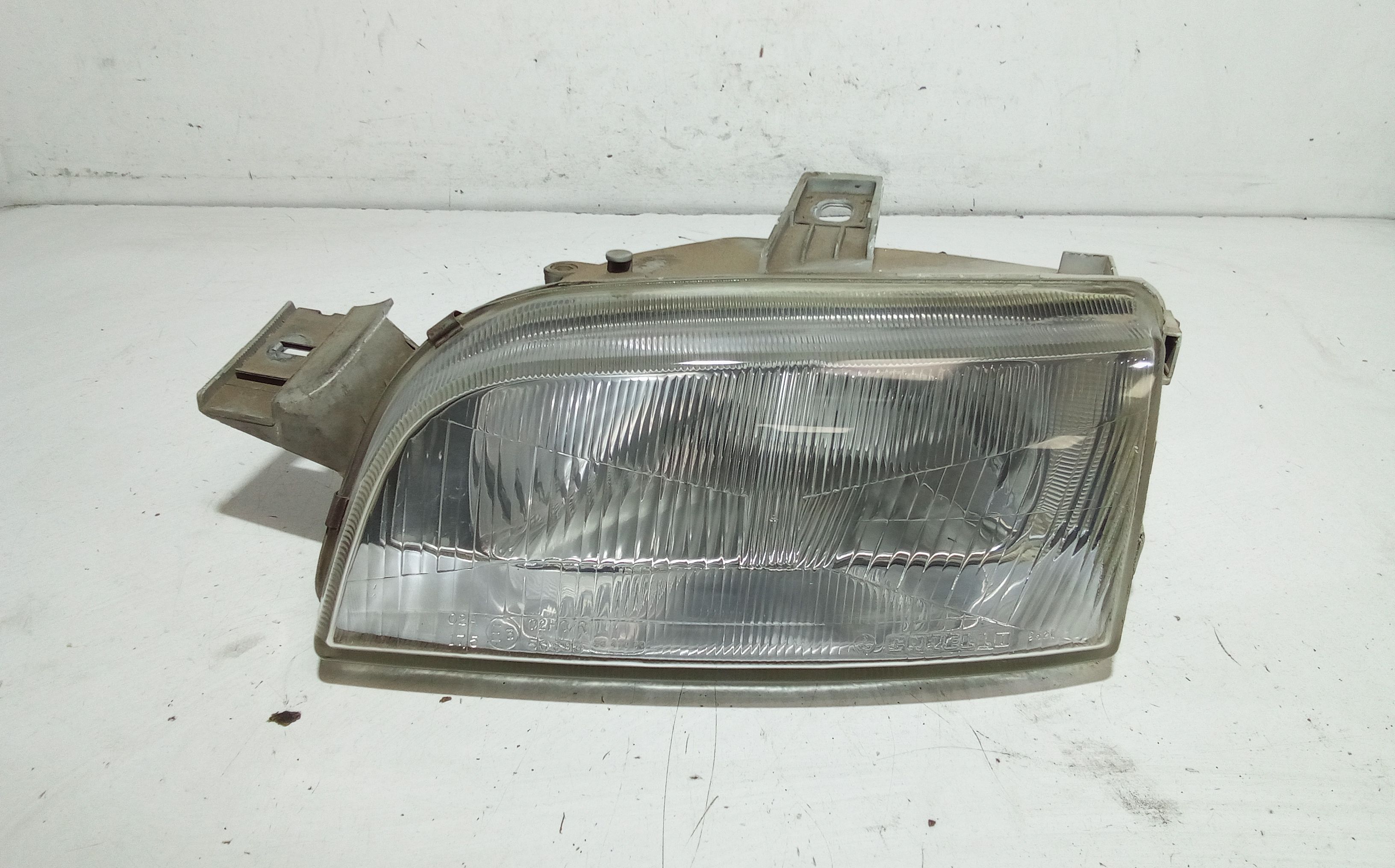 Proiettore Sinistro 46402650 Usato