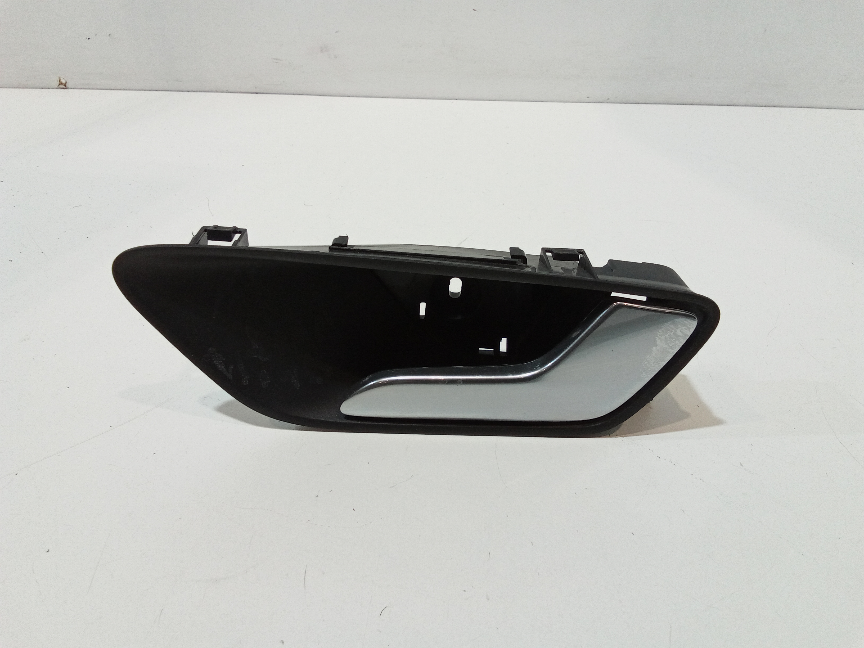 Maniglia Int. Apertura Porta Post. Destro 2366503 Usato