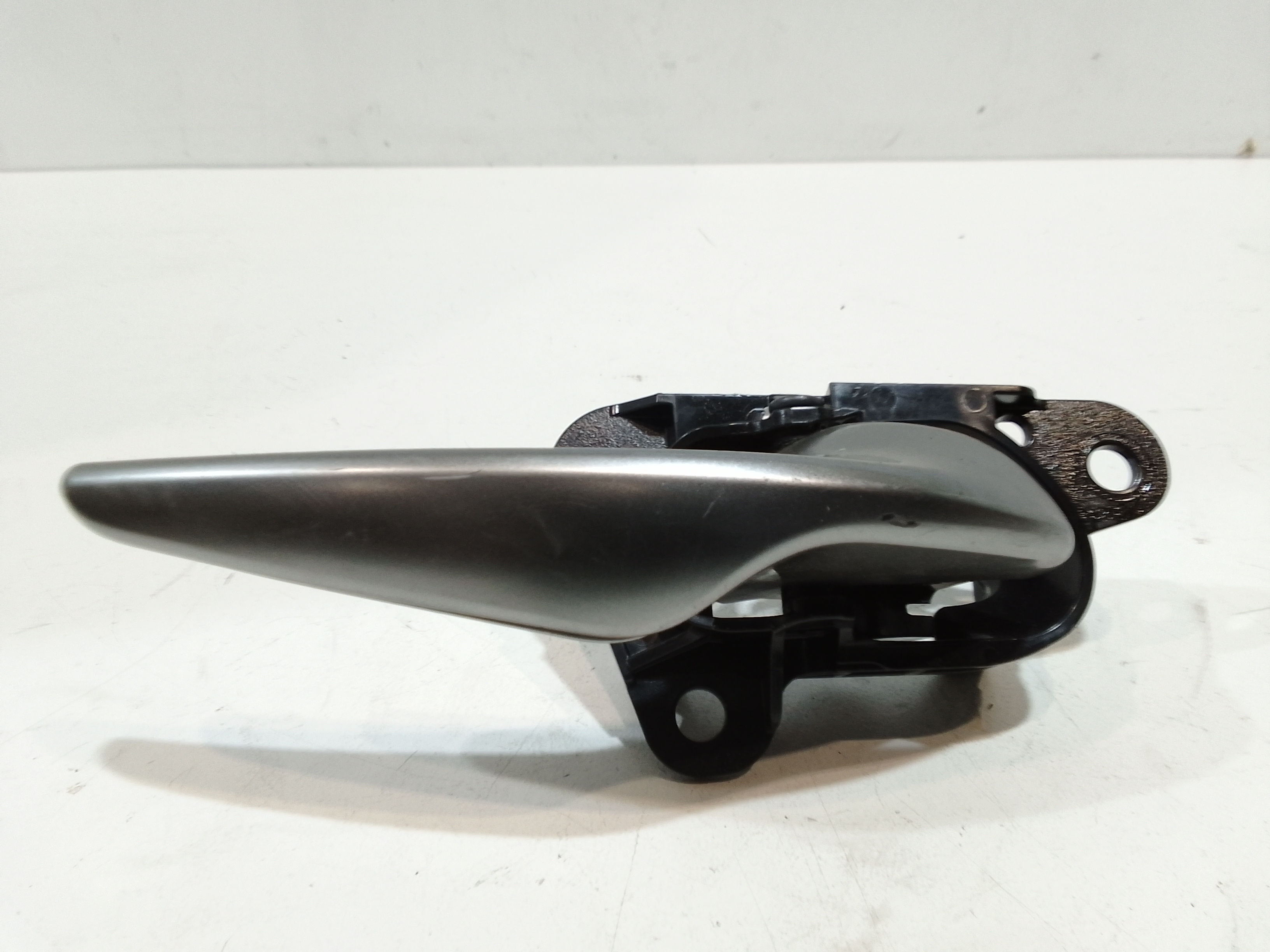 Maniglia Int. Apertura Porta Ant. Destro Usato