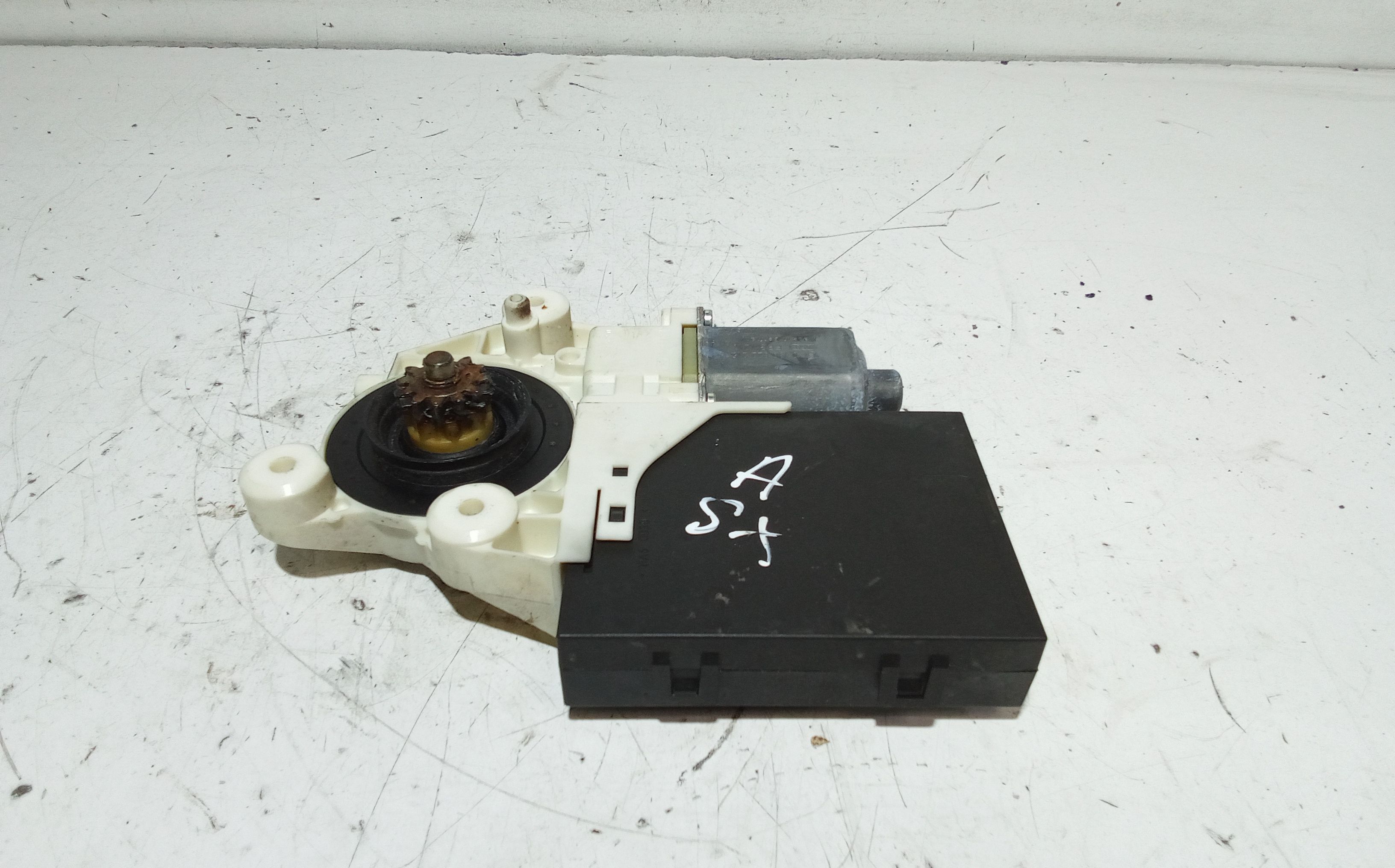 Motorino Alzacristallo Porta Ant. Sinistro 1347885 Usato