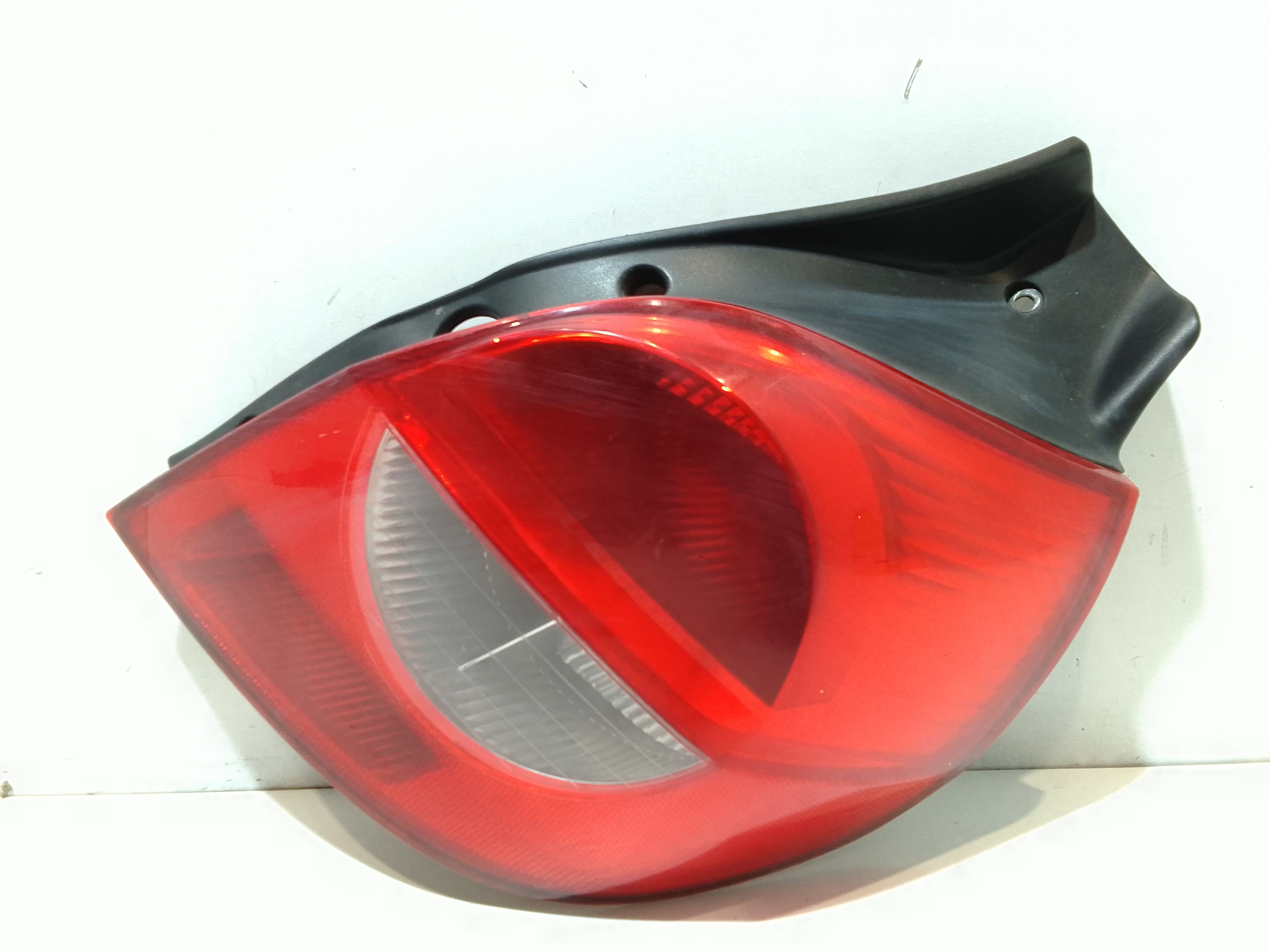 Fanale Post. Destro 8200459960 Usato