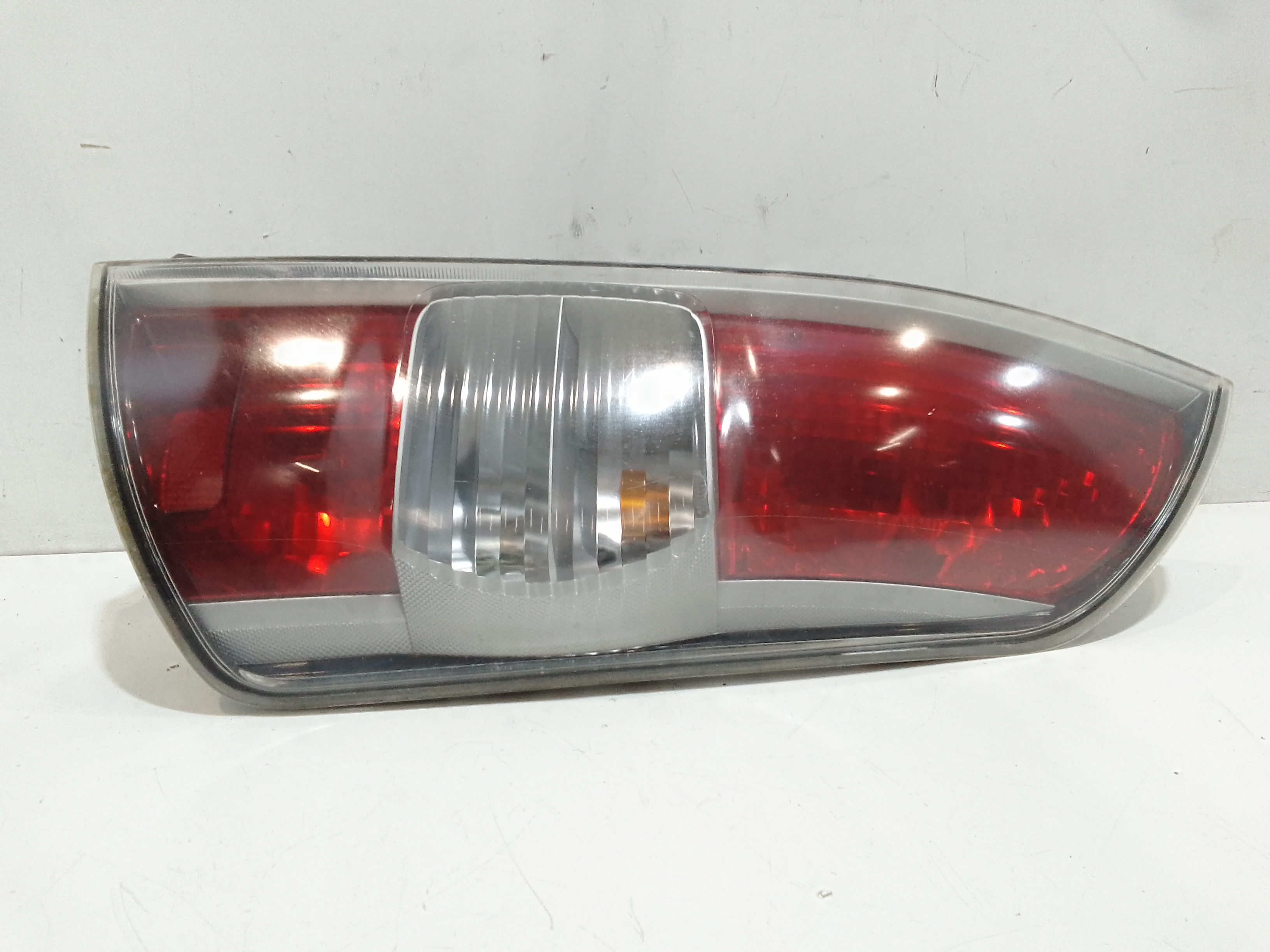 Fanale Post. Destro 81550B1010 Usato