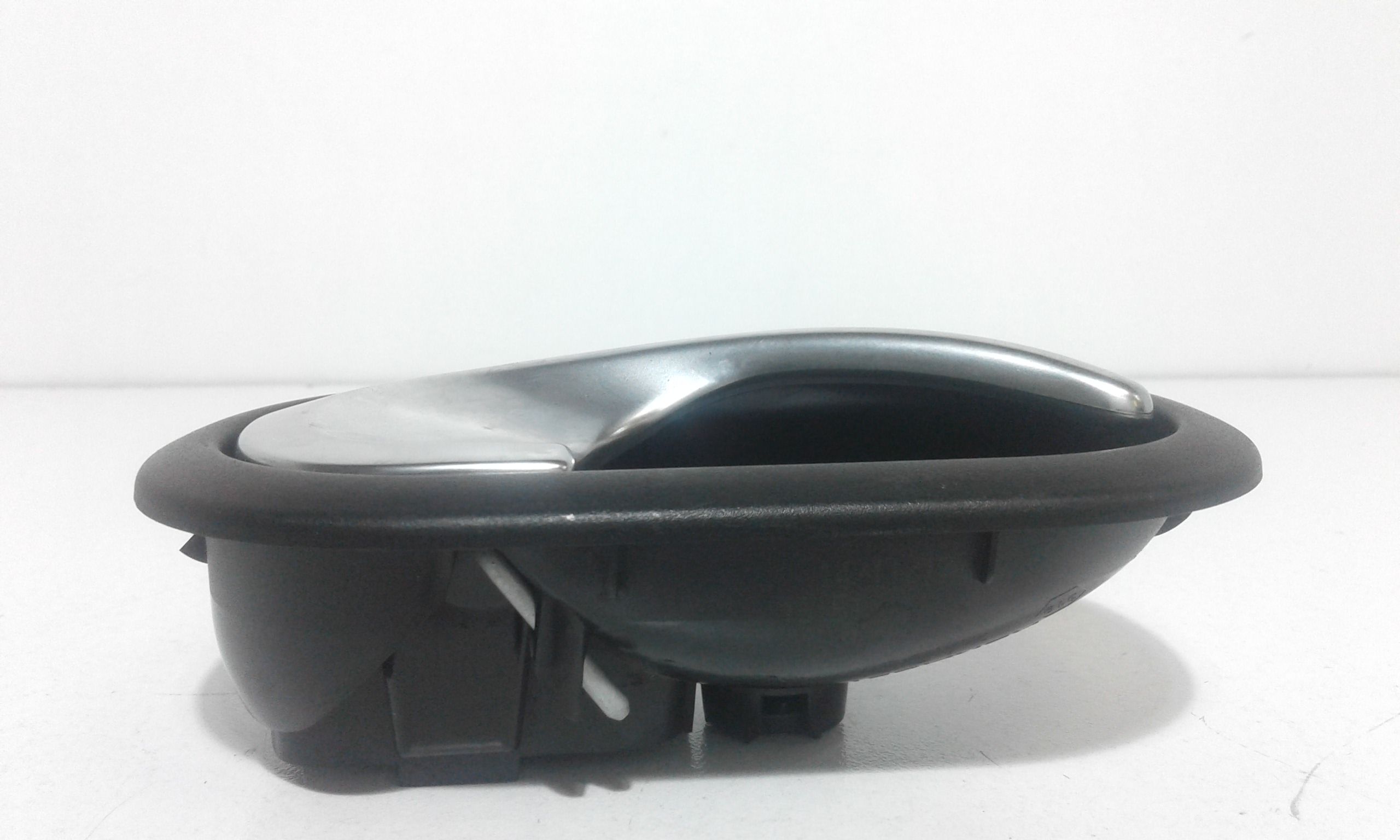 Maniglia Int. Apertura Porta Post. Destro 806700080R Usato