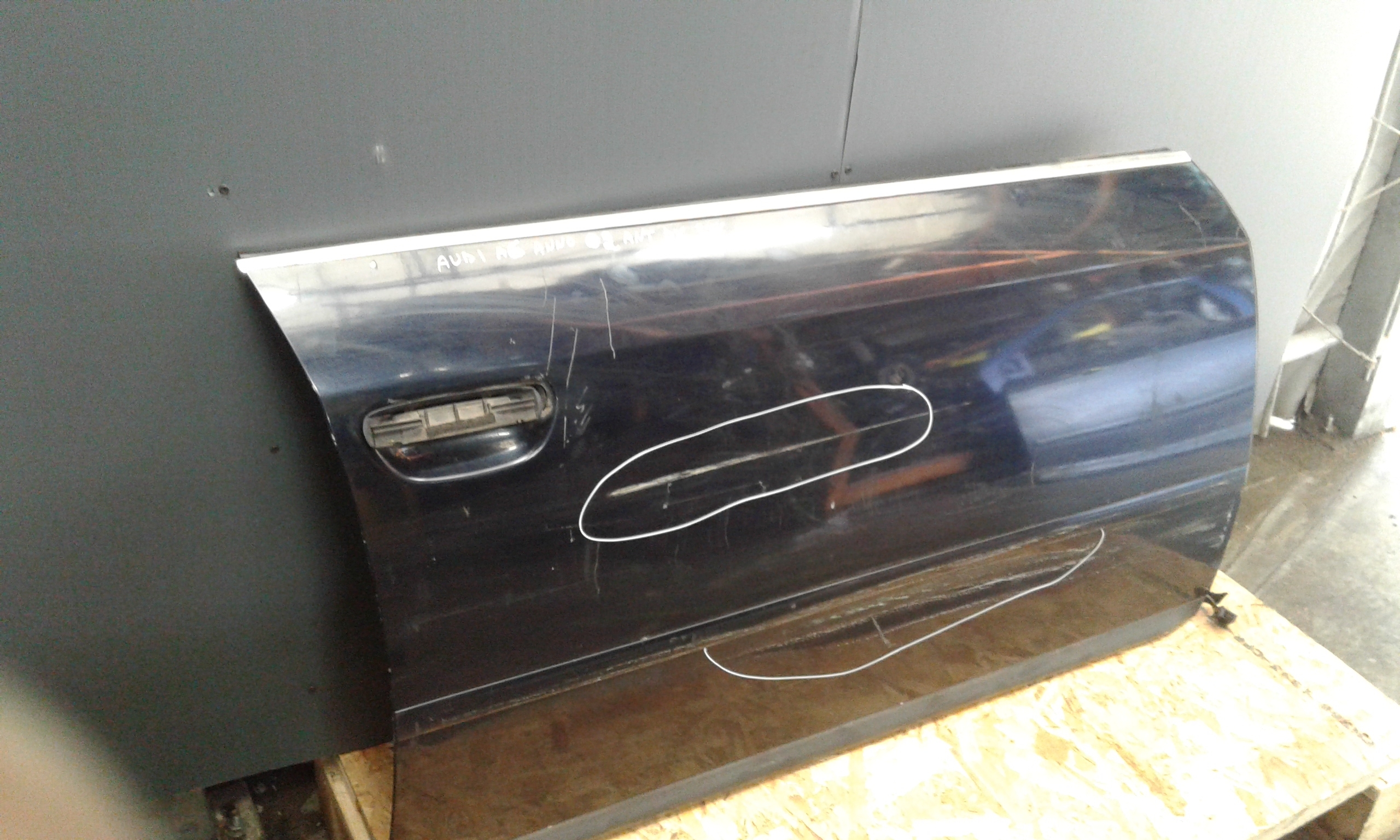 Porta Ant. Destro 4Z7831052A Usato