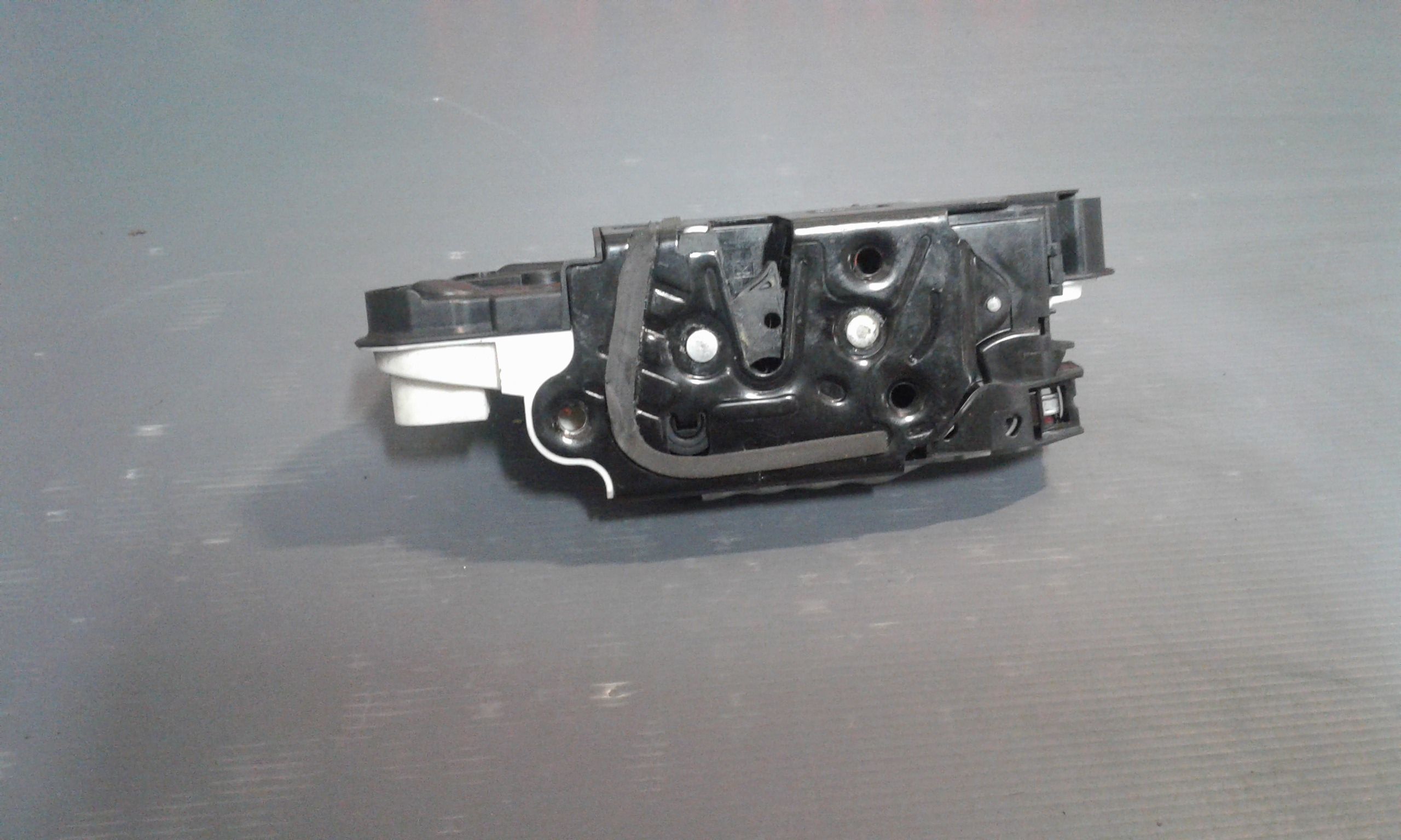 Serratura Porta Ant. Sinistro 5N1837015M Usato