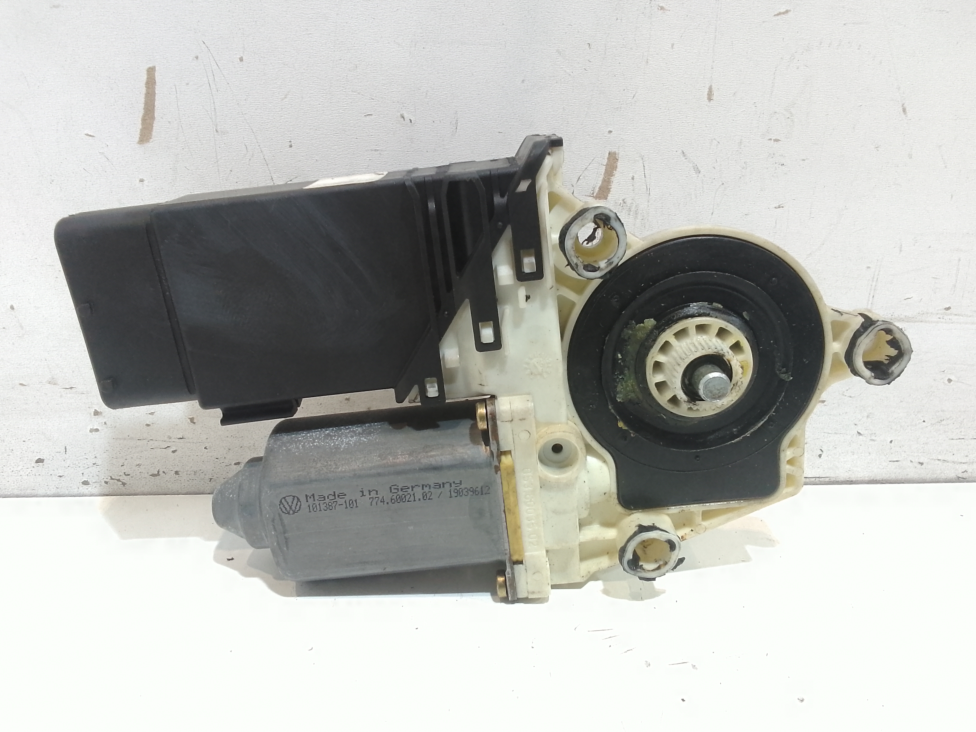 Motorino Alzacristallo Porta Ant. Sinistro 1C0959801B017 Usato