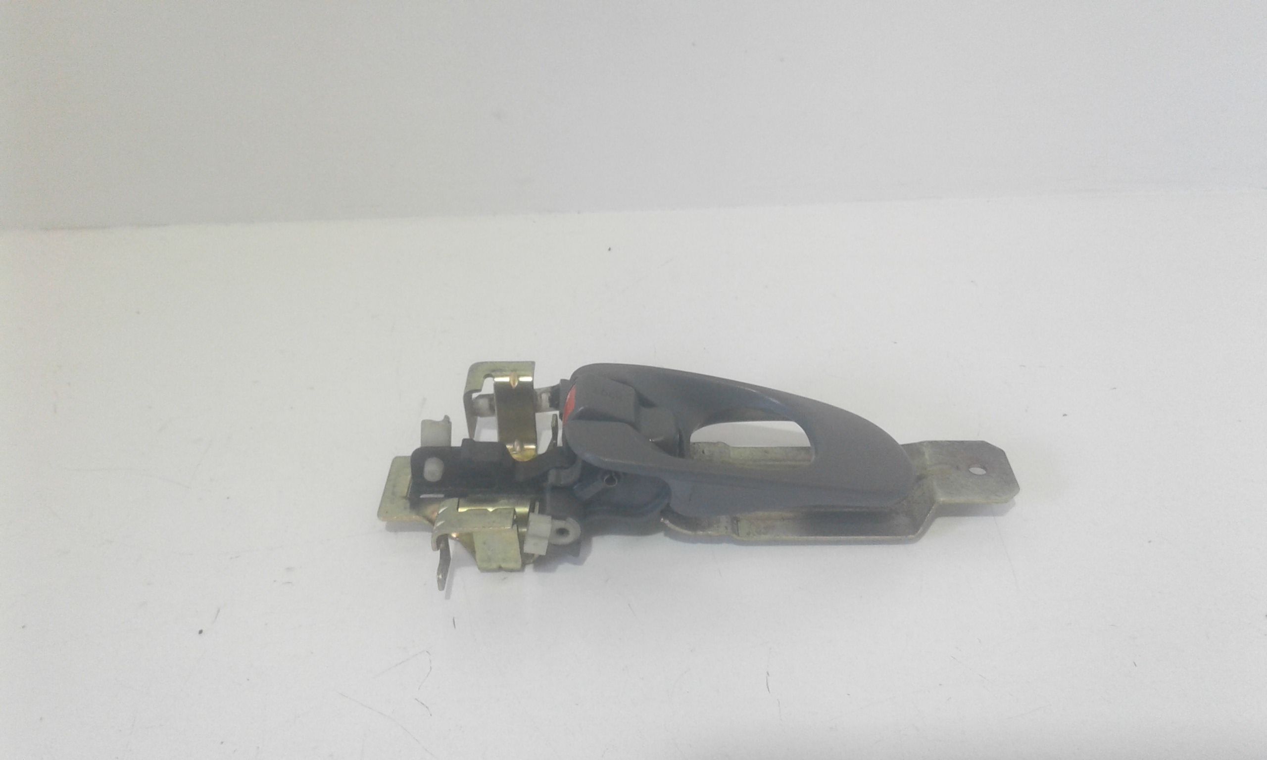 Maniglia Int. Apertura Porta Ant. Sinistro 0K53A5933044 Usato