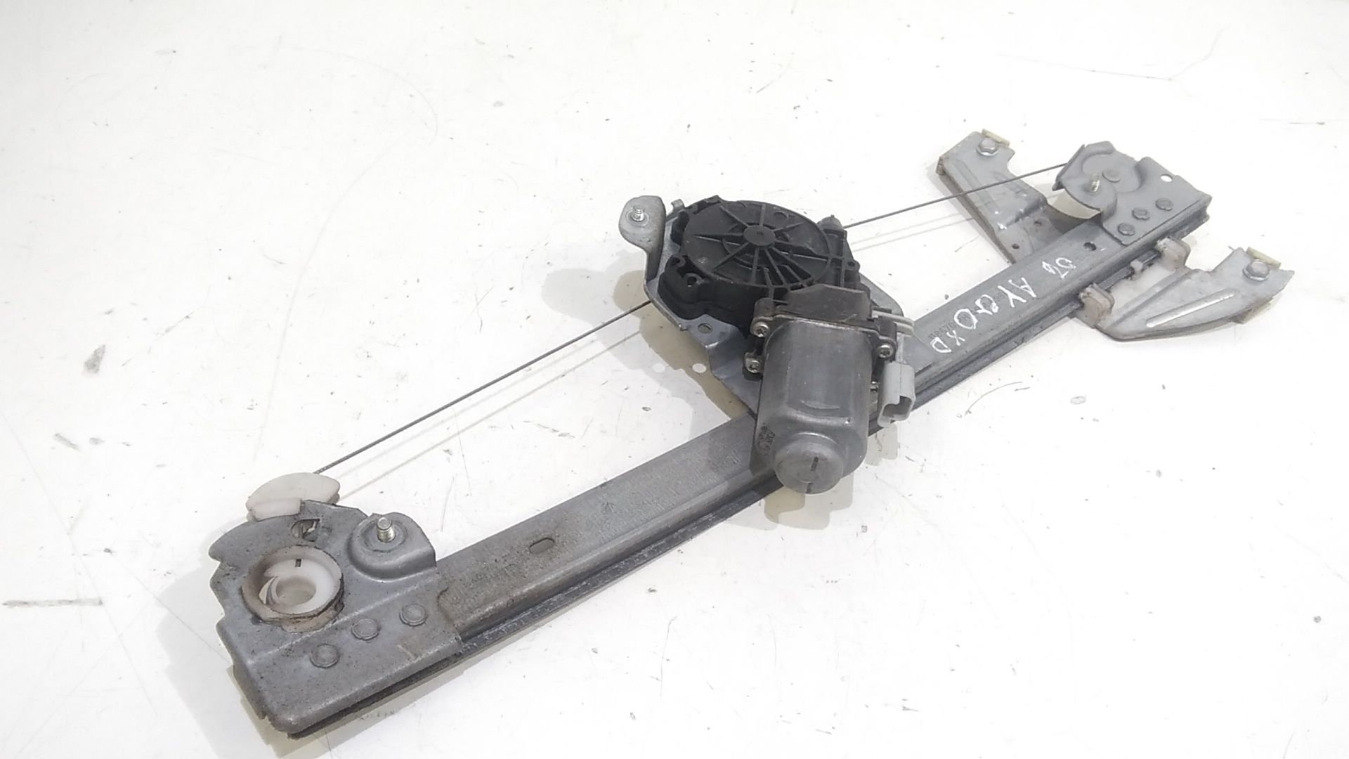 Alzacristallo Porta Ant. Destro 698100H010 Usato