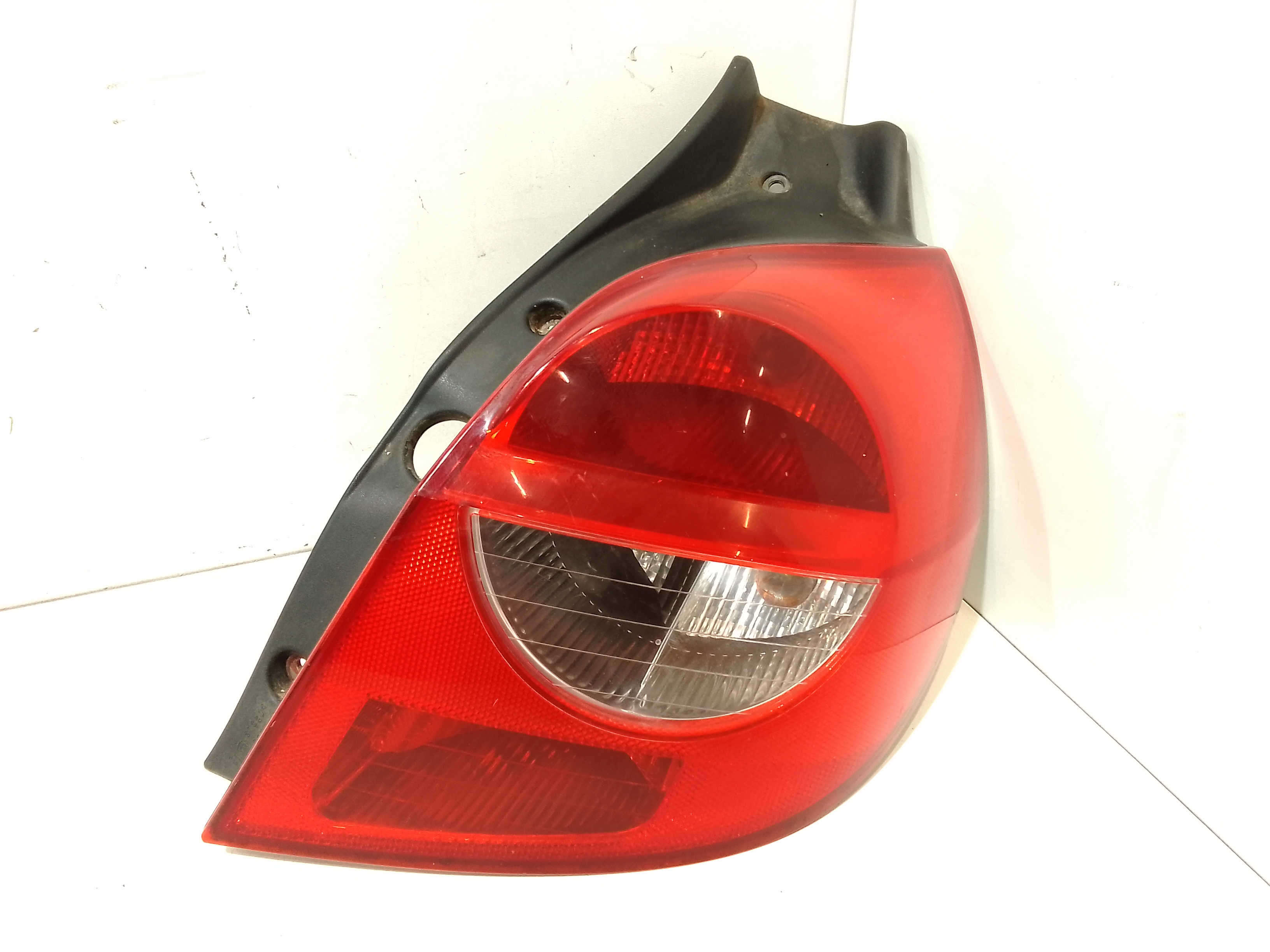 Fanale Post. Destro 8200459960 Usato