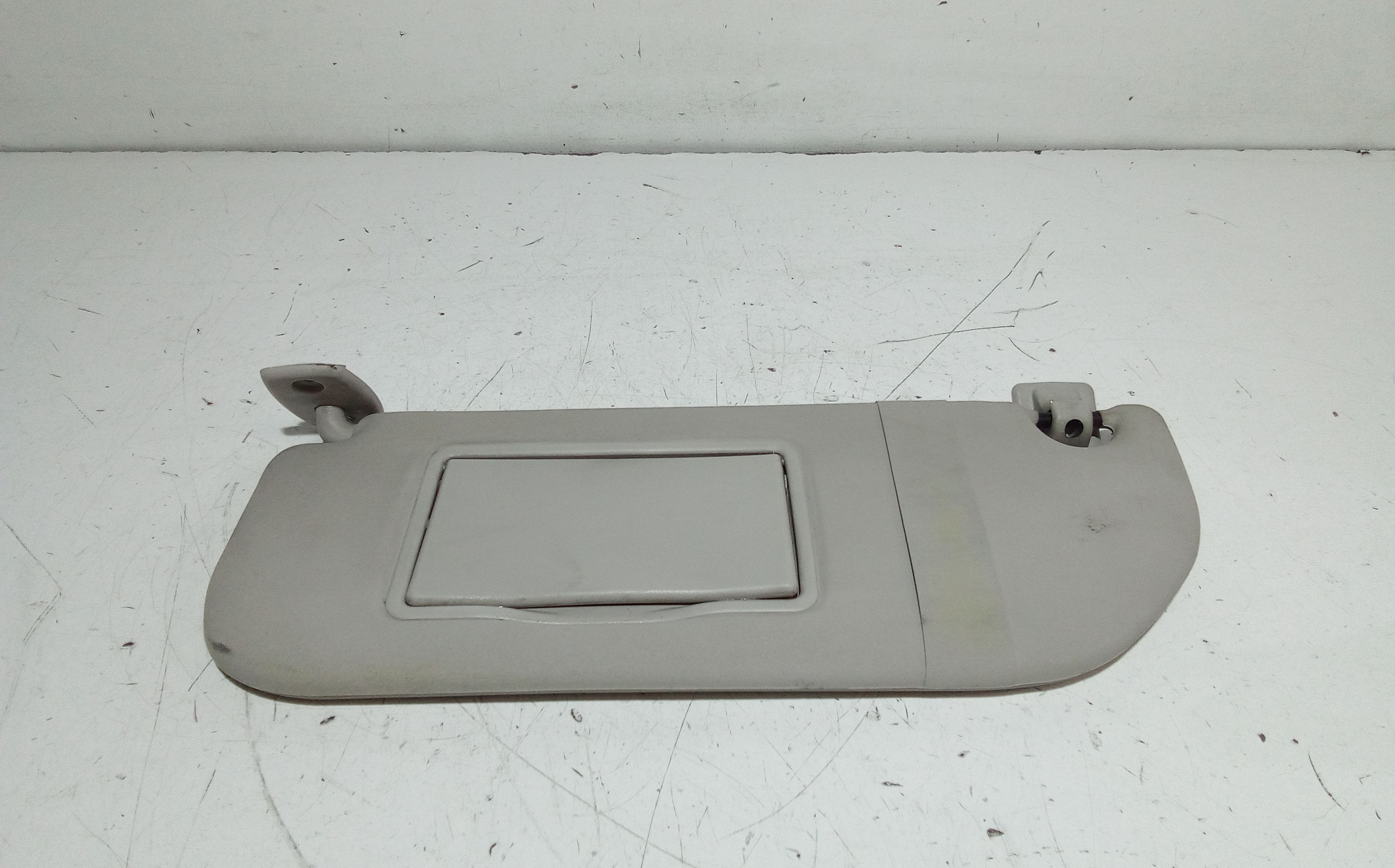 Aletta Parasole Parabrezza Sinistro Usato