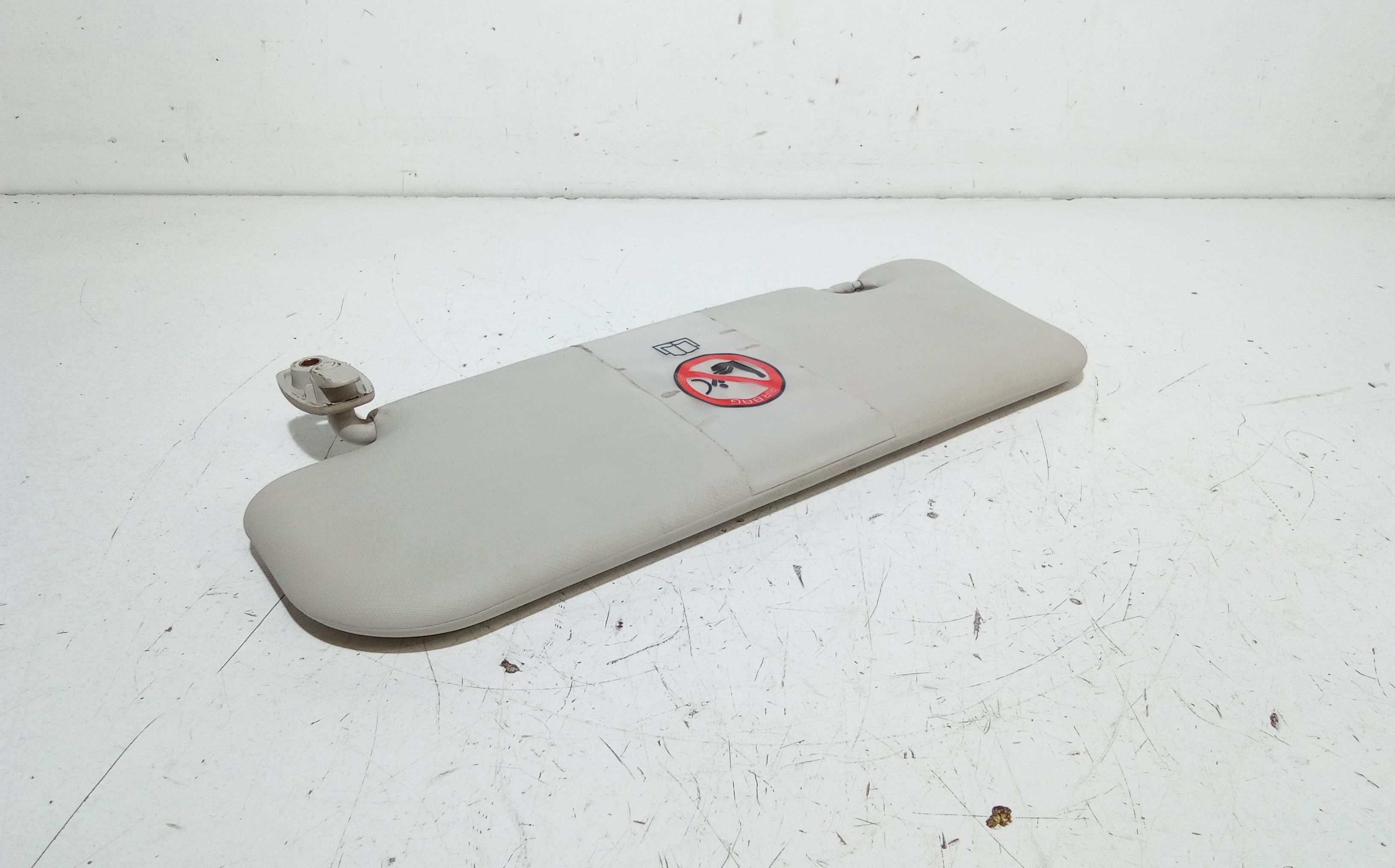 Aletta Parasole Parabrezza Destro 735420218 Usato