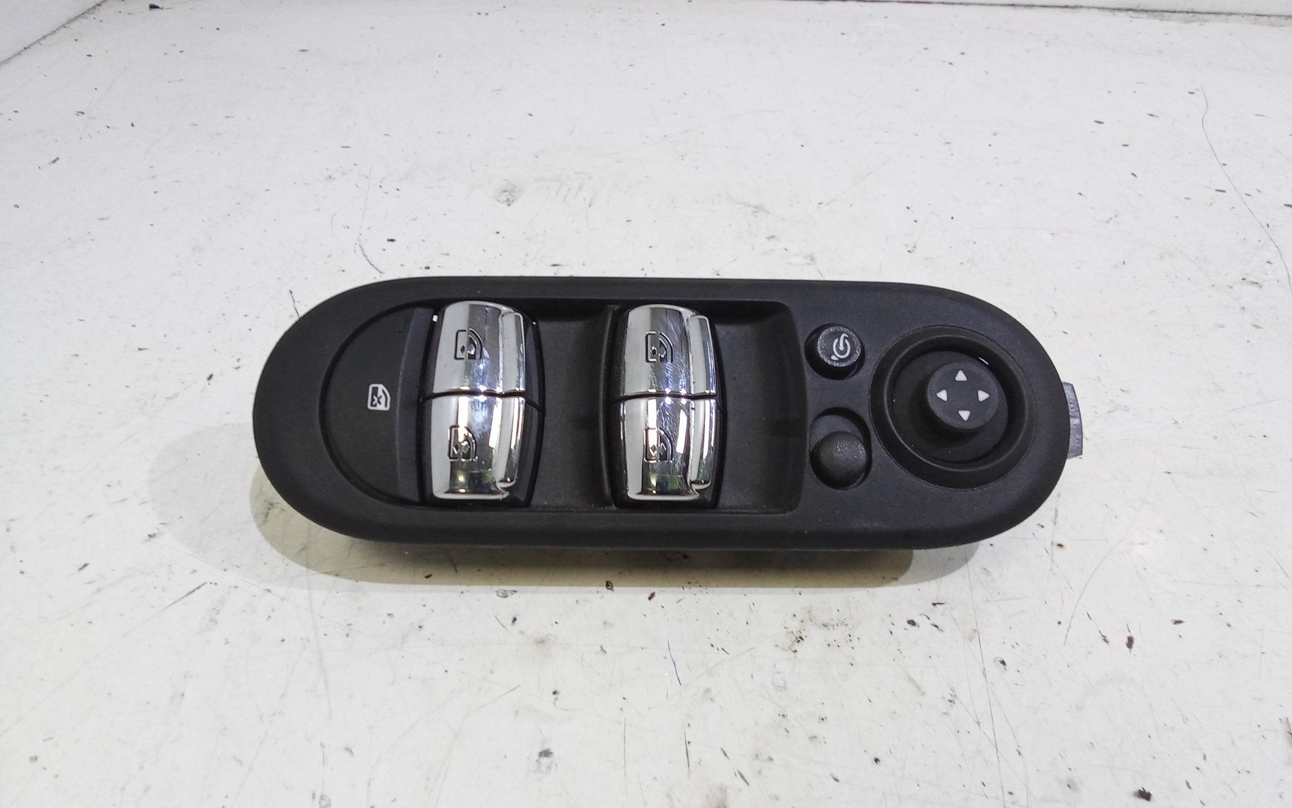 Interruttore Alzacristalli Porta Ant. Sinistro Usato