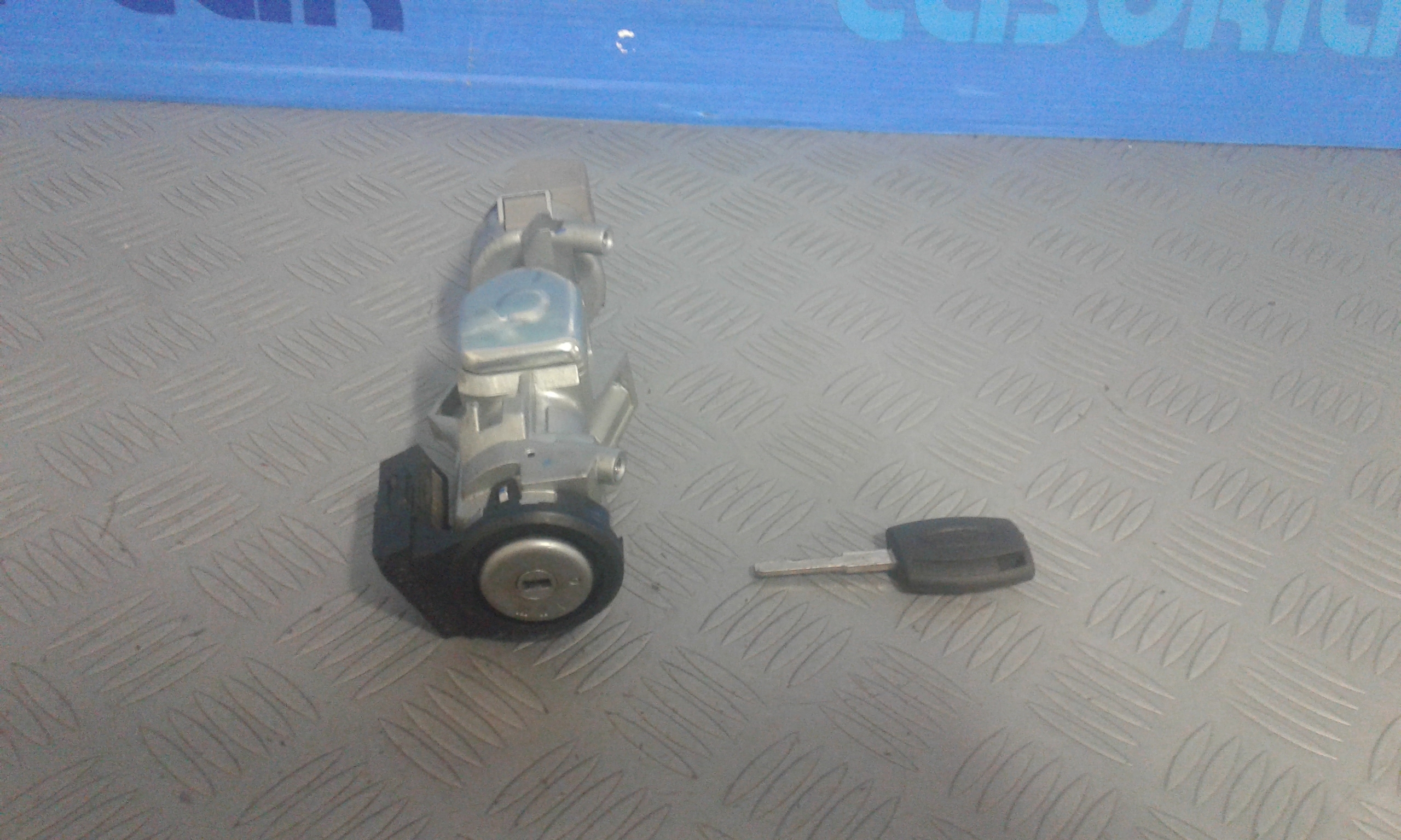 Commutatore Avviamento Con Cilindretti Serrature Usato