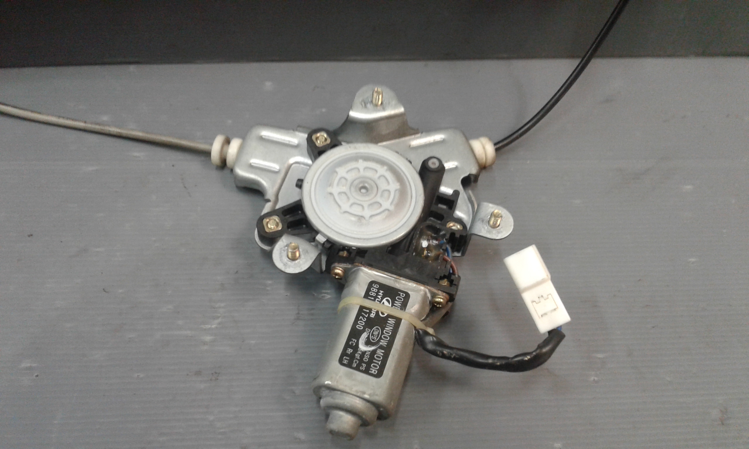 Alzacristallo Porta Post. Sinistro 8340117000 Usato