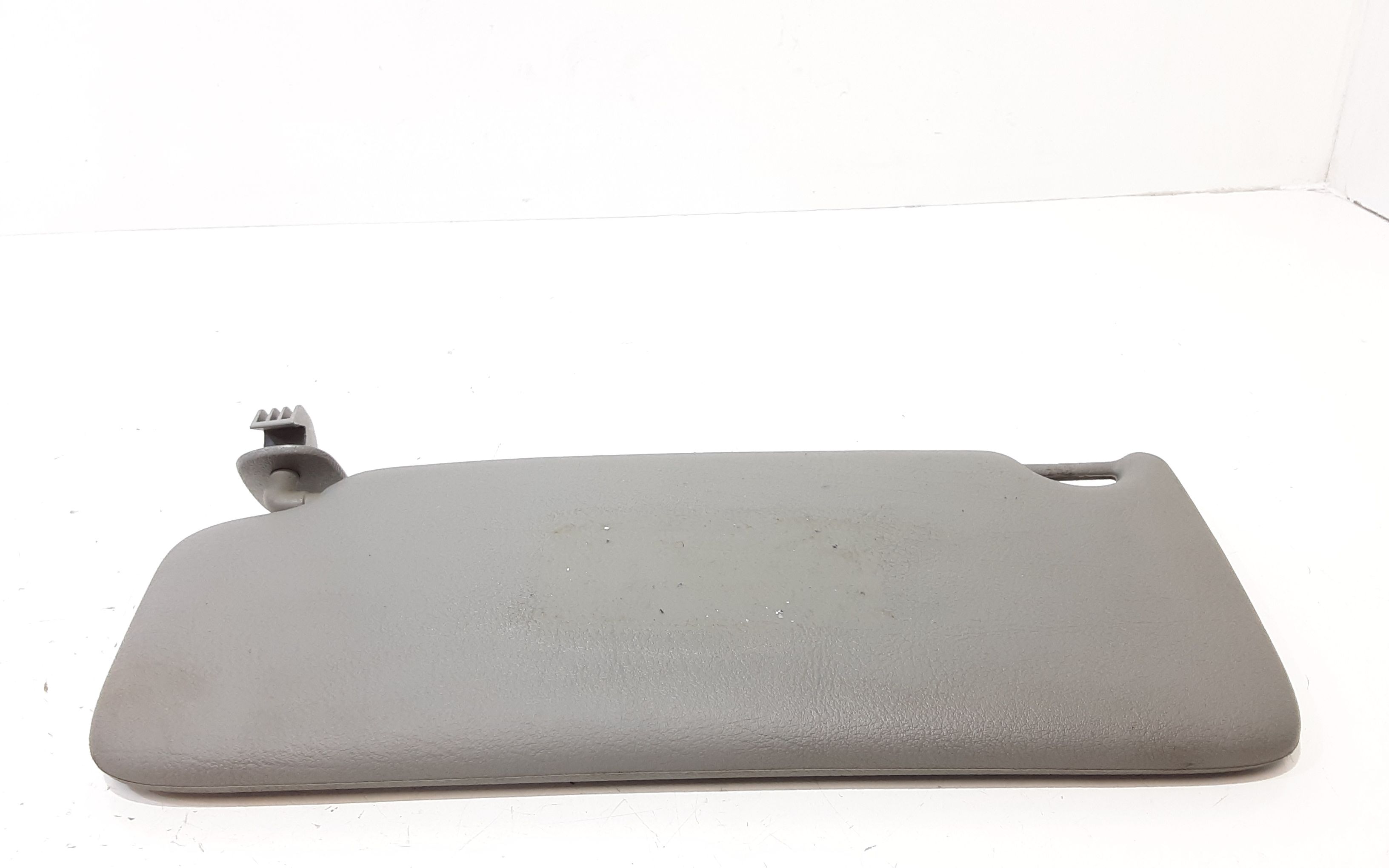 Aletta Parasole Parabrezza Destro 8200240038 Usato