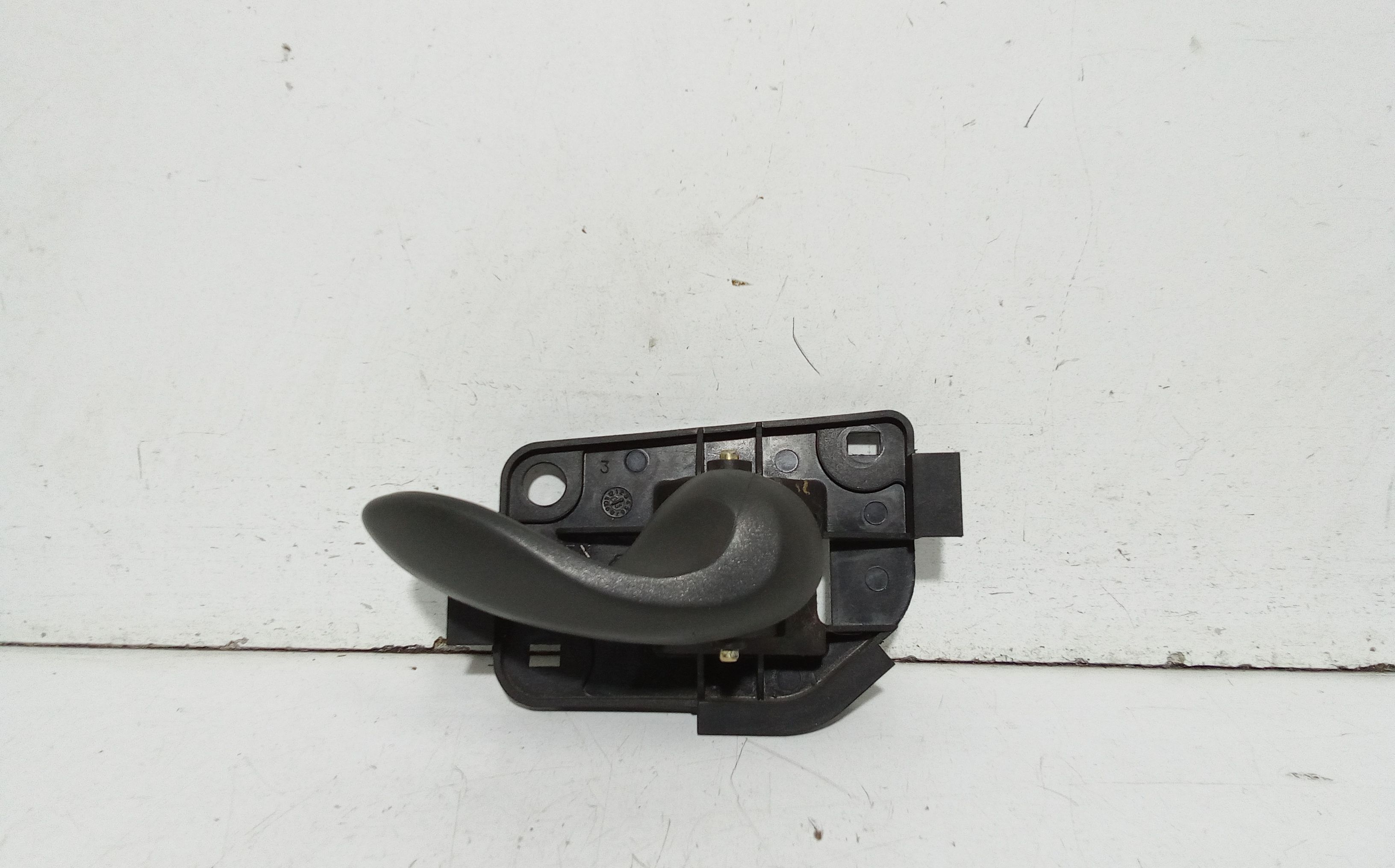 Maniglia Int. Apertura Porta Ant. Destro Usato