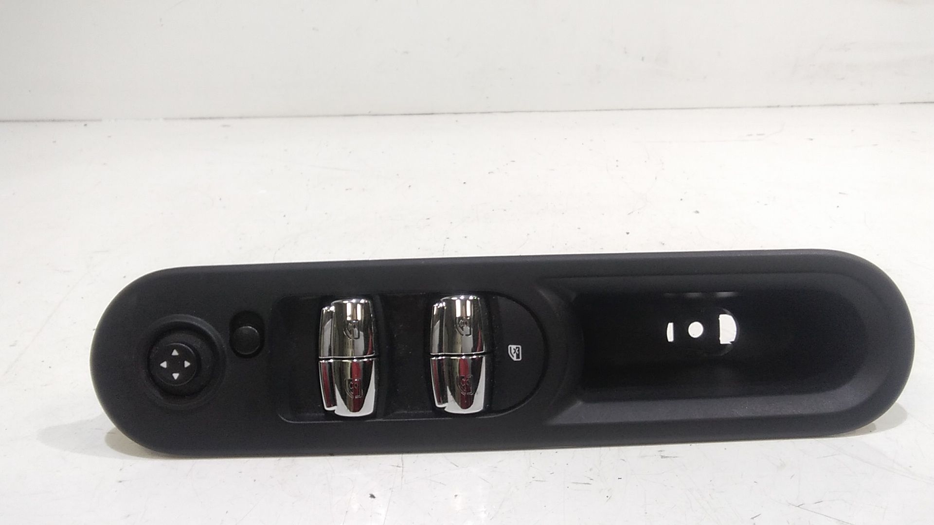 Interruttore Alzacristalli Porta Ant. Sinistro Usato