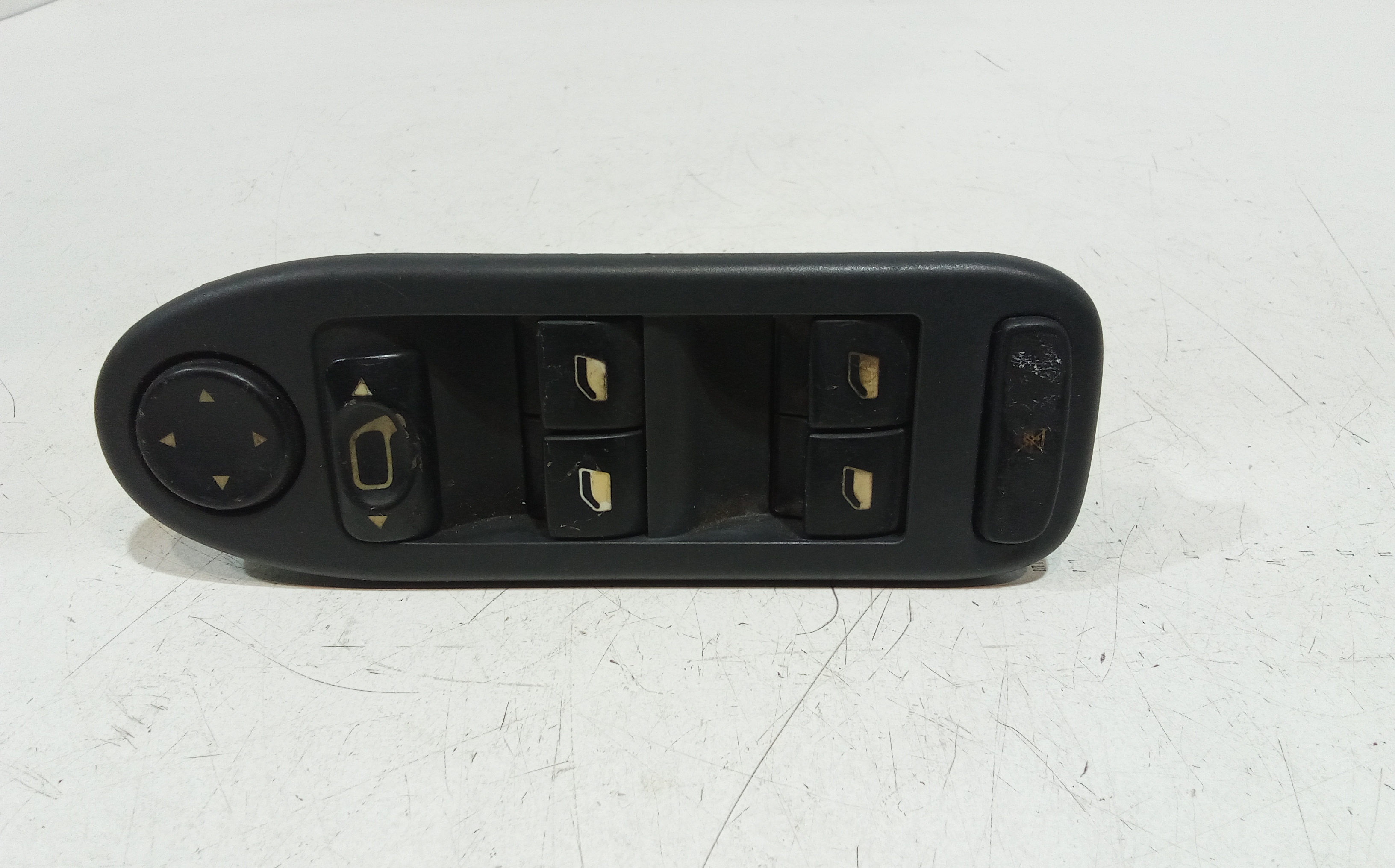 Interruttore Alzacristalli Porta Ant. Sinistro Usato