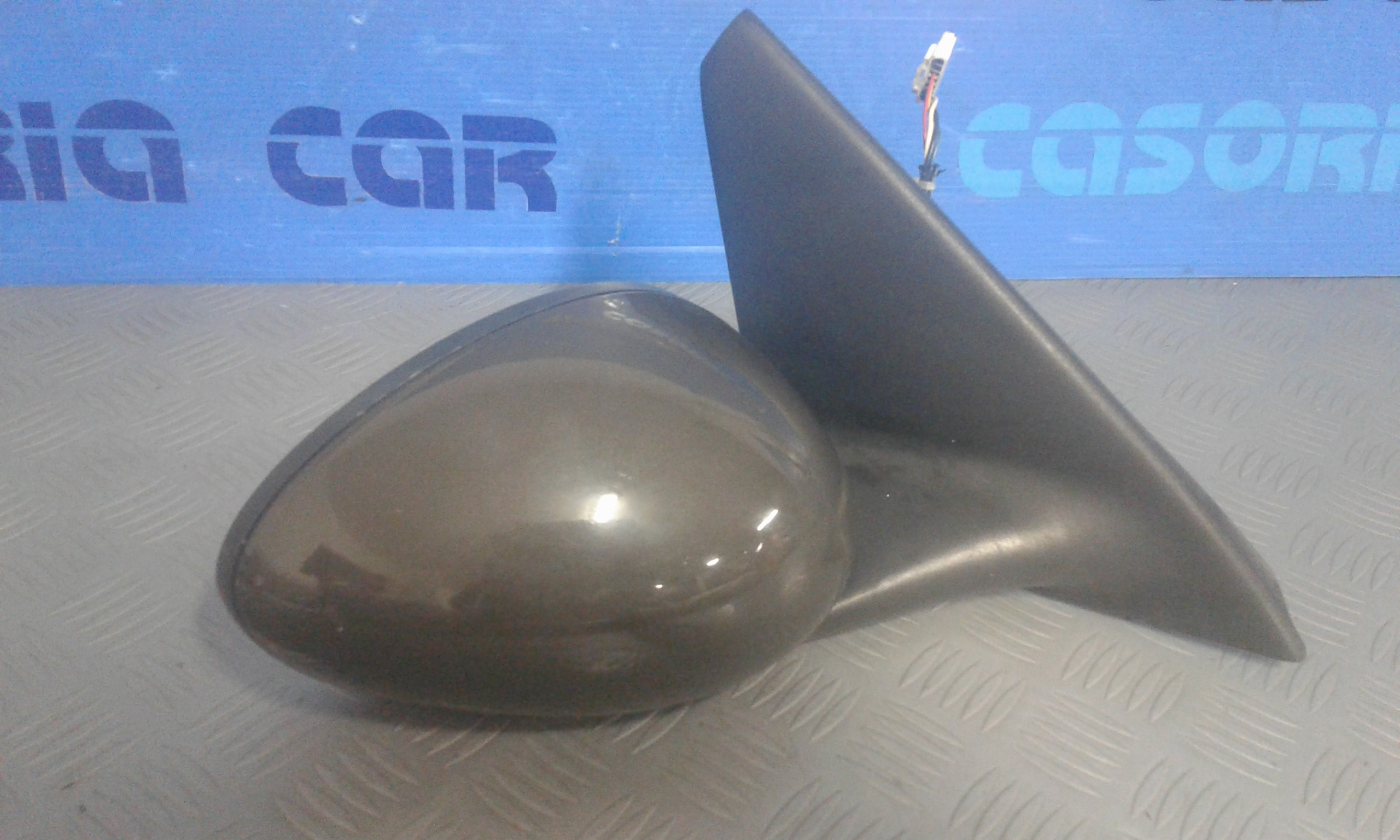 Retrovisore Est. Destro Usato