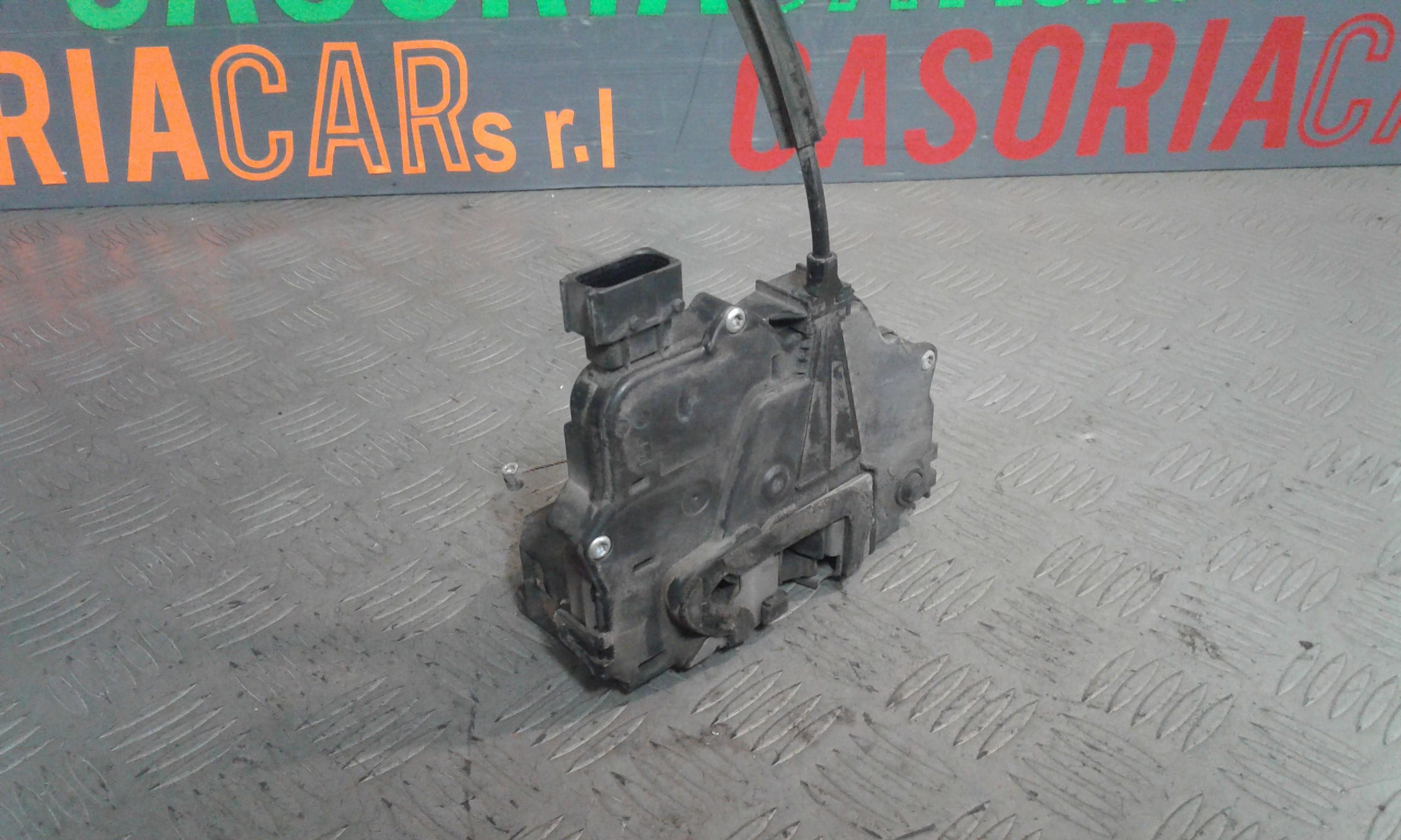 Serratura Porta Post. Sinistro 52065117 Usato