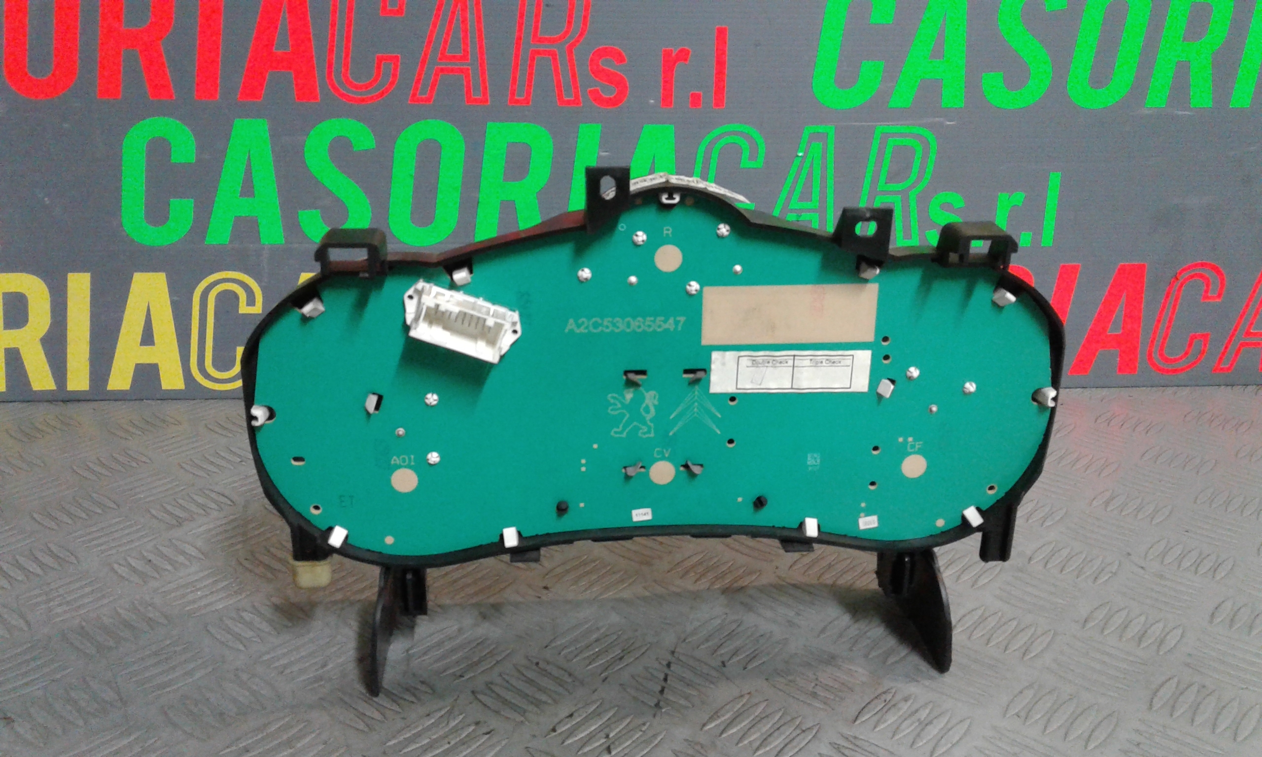 Quadro Portastrumenti Usato