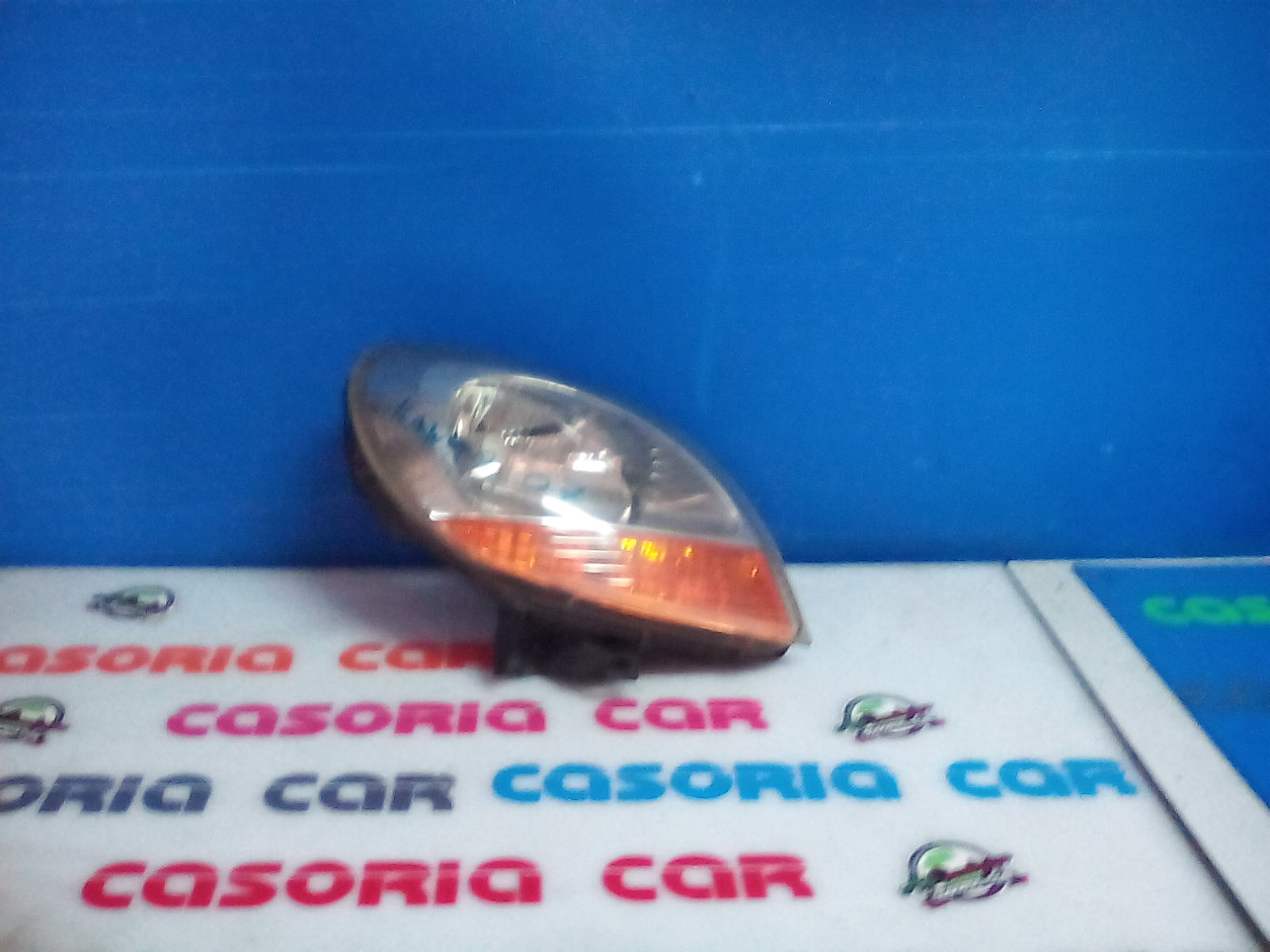 Proiettore Destro 260104911R Usato