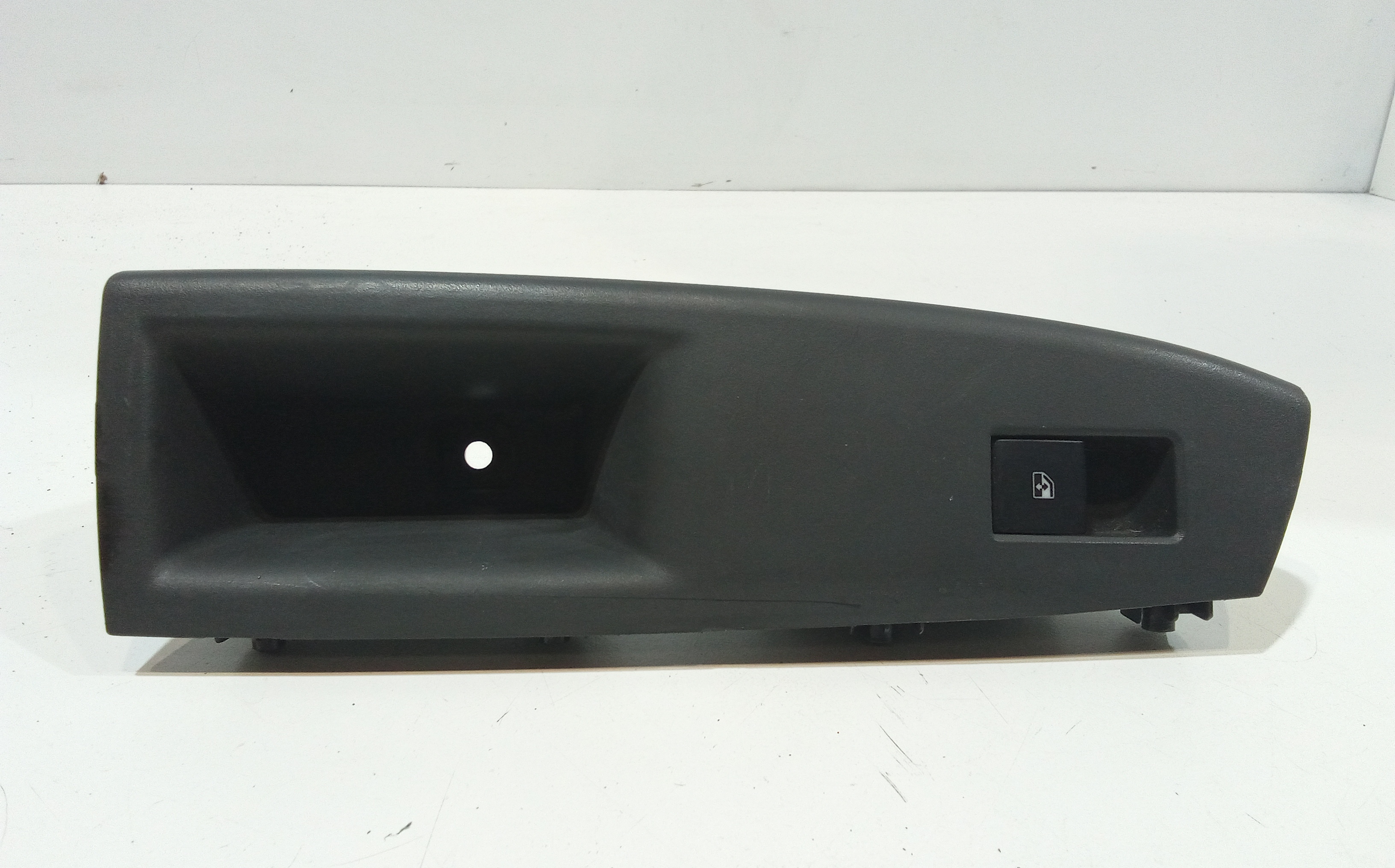 Interruttore Alzacristalli Porta Post. Destro 13305368 Usato